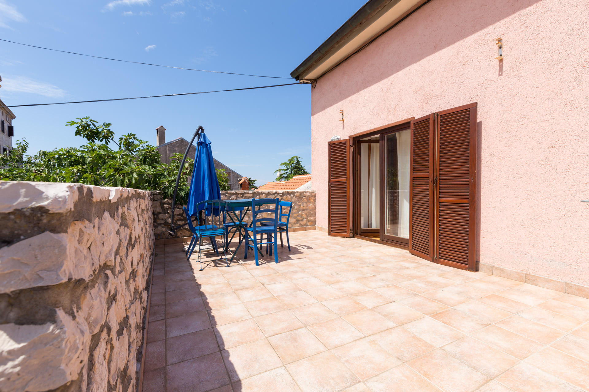 Ferienhaus mit Sat-Tv, WLAN und Garten