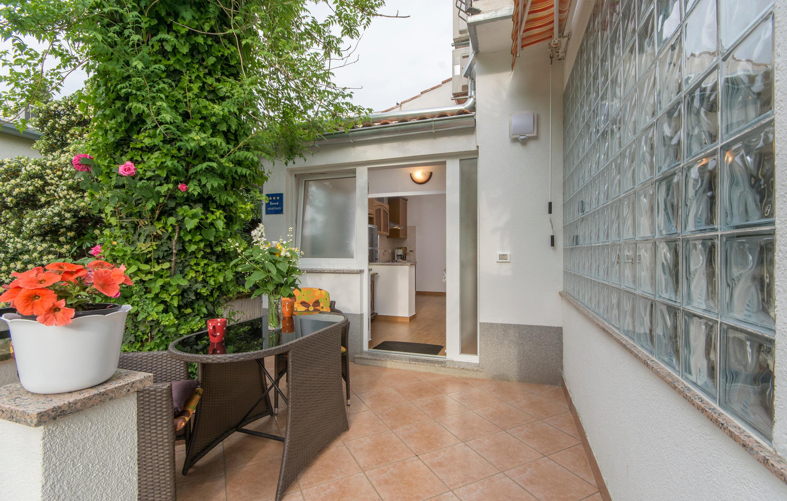 150 m zum Strand | Schönes Apartment mit WLAN, Sat-Tv & Klima