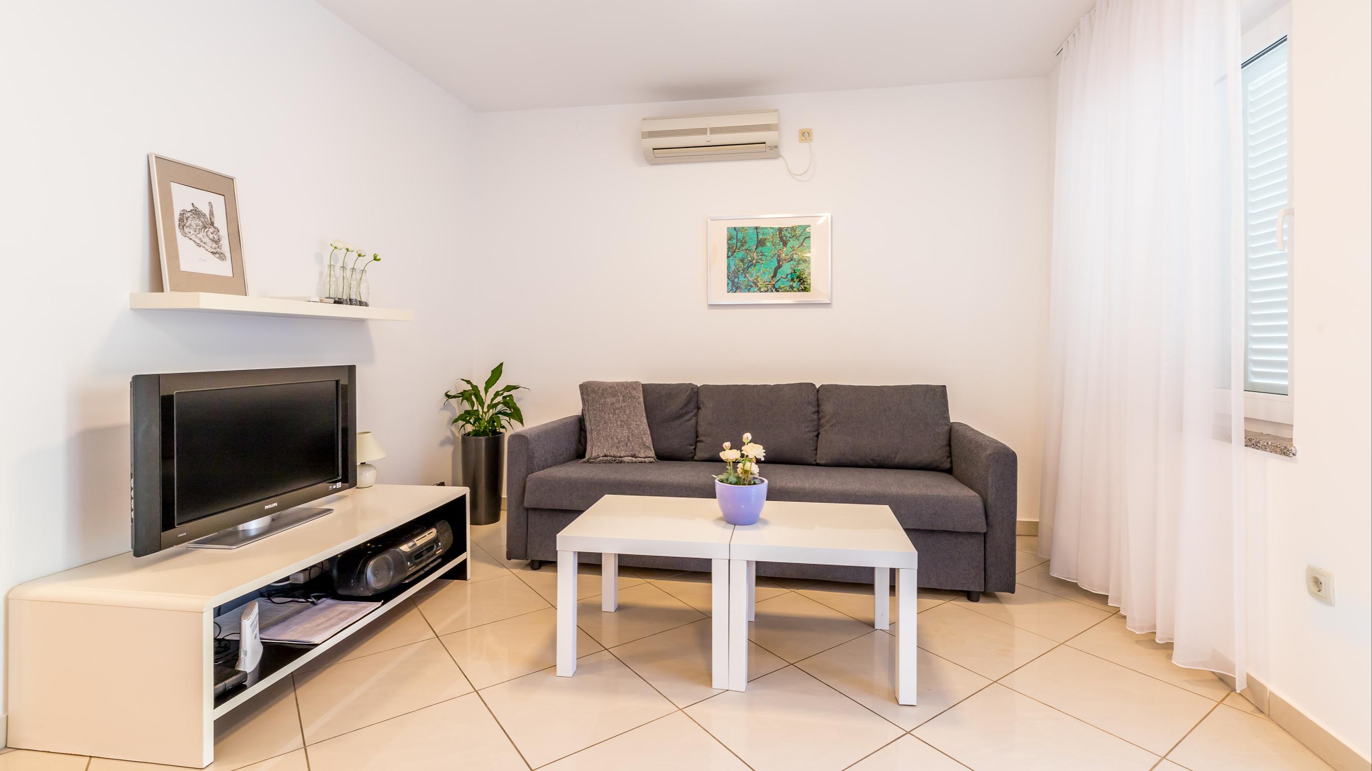 Schönes eingerichtes Appartment in guter Lage nur 200 m zum Strand