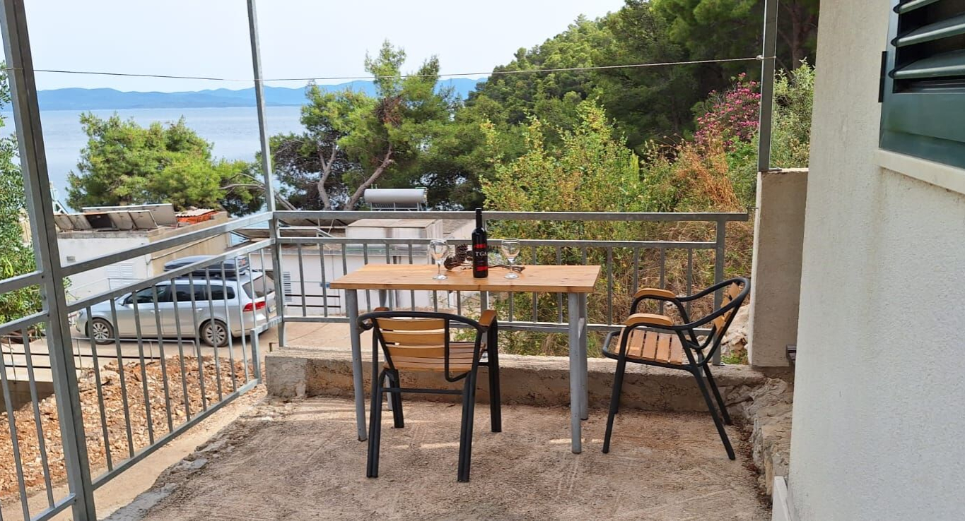 Schönes studio in Bogomolje auf Insel Hvar