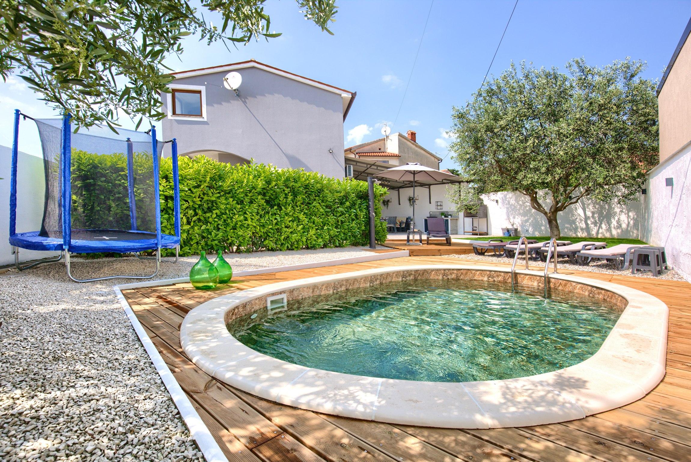 Pool genießen | Villa in Loborika mit Klima, Sat-Tv & WLAN