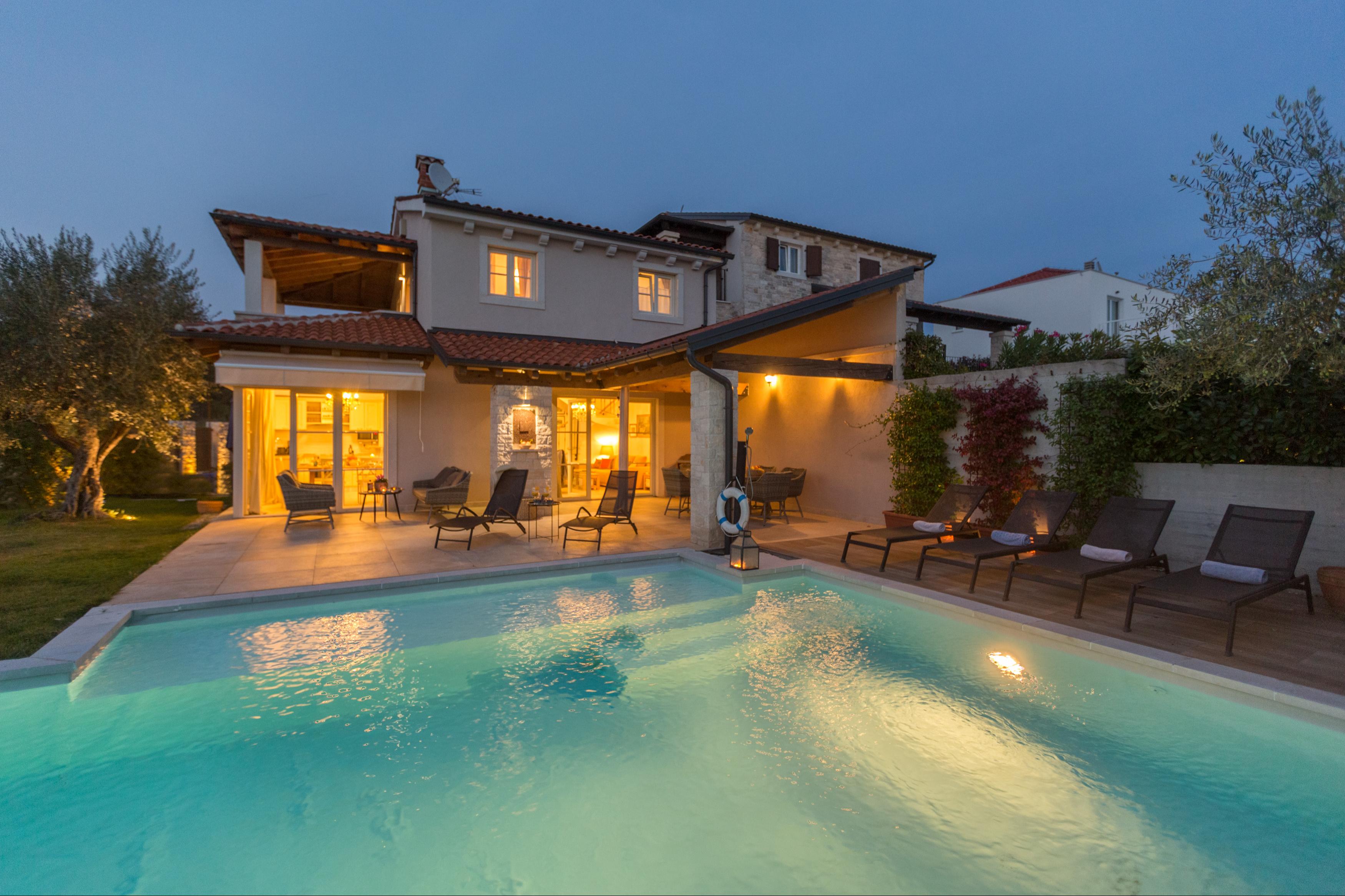 Villa mit Pool fur 6 Personen mit herrlichen Panoramablick an das Meer
