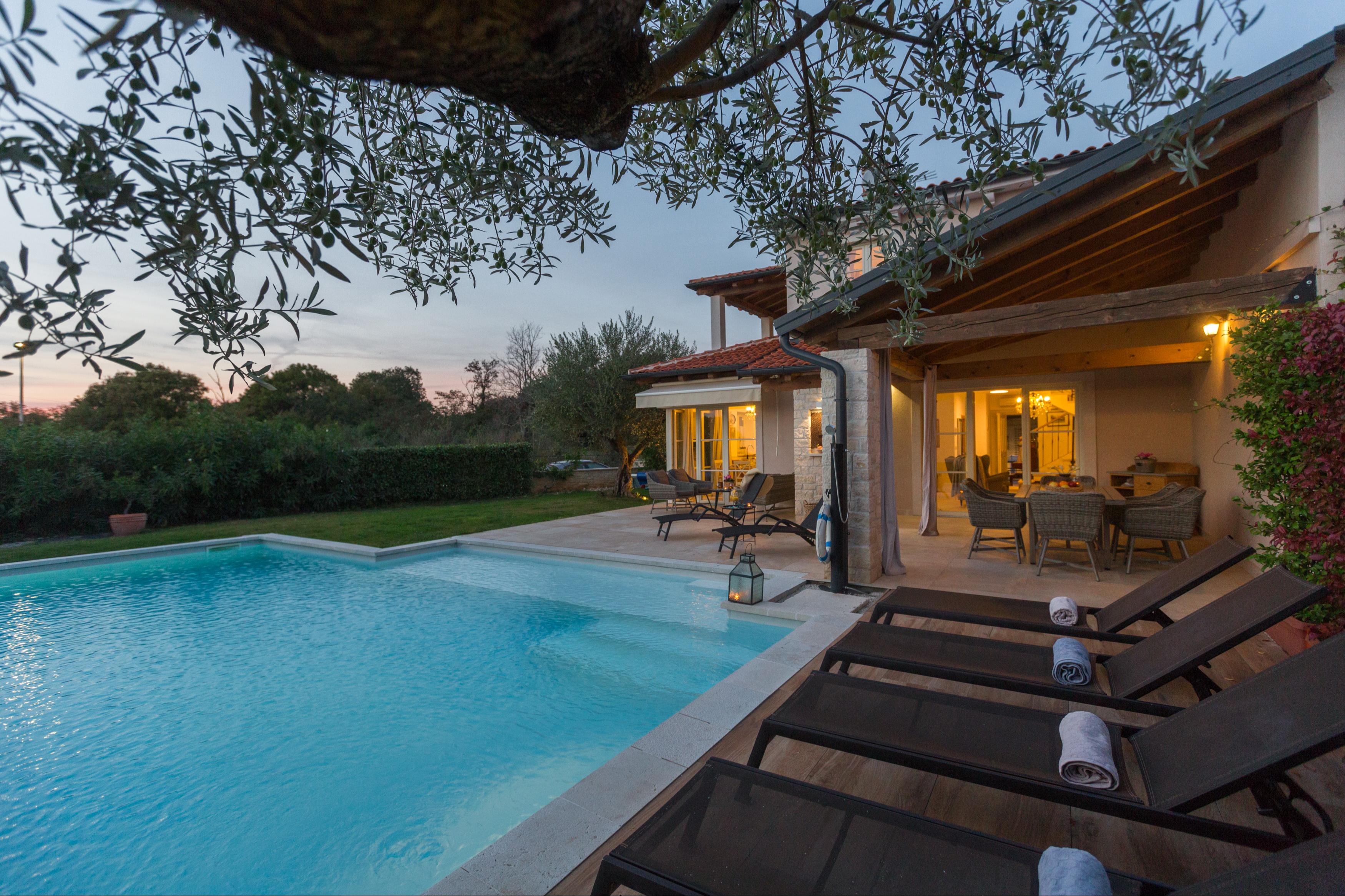 Villa mit Pool fur 6 Personen mit herrlichen Panoramablick an das Meer