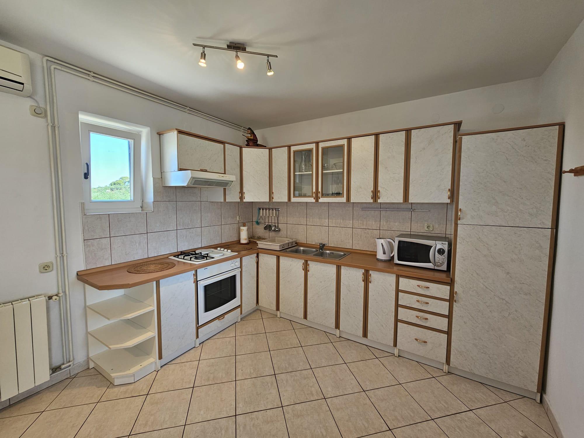 Apartment für 6 Personen in Murter