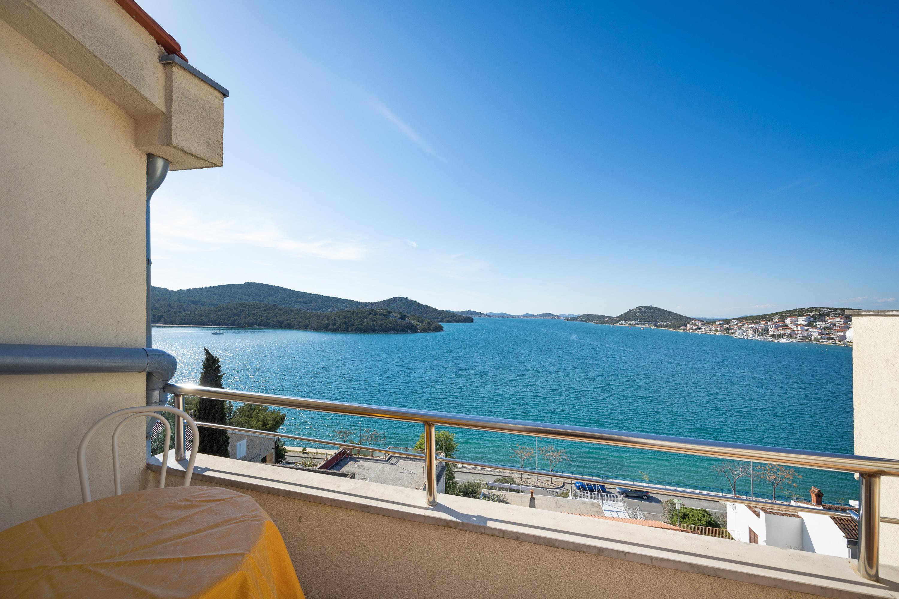 Apartment für drei Personen in Tisno