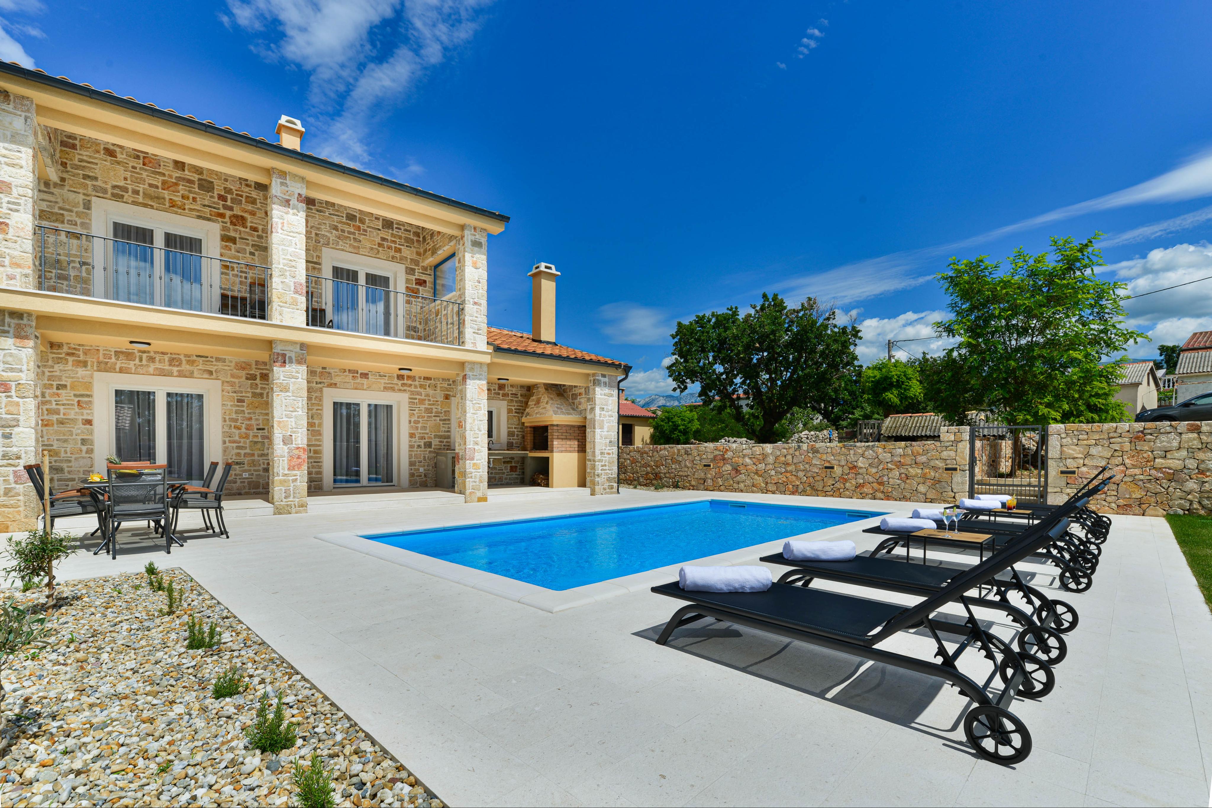 Luxusvilla mit Pool in Vinjerac bei Zadar
