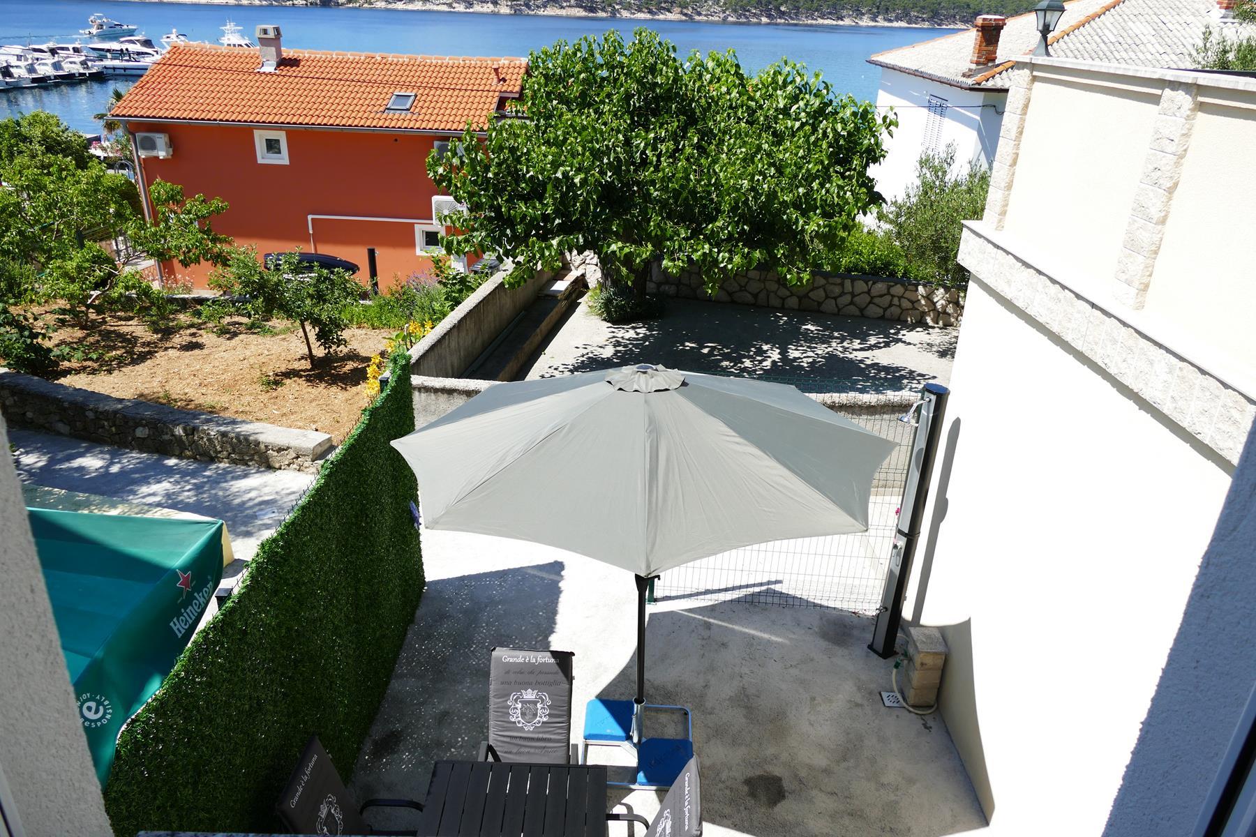 Ferienhaus in Rab