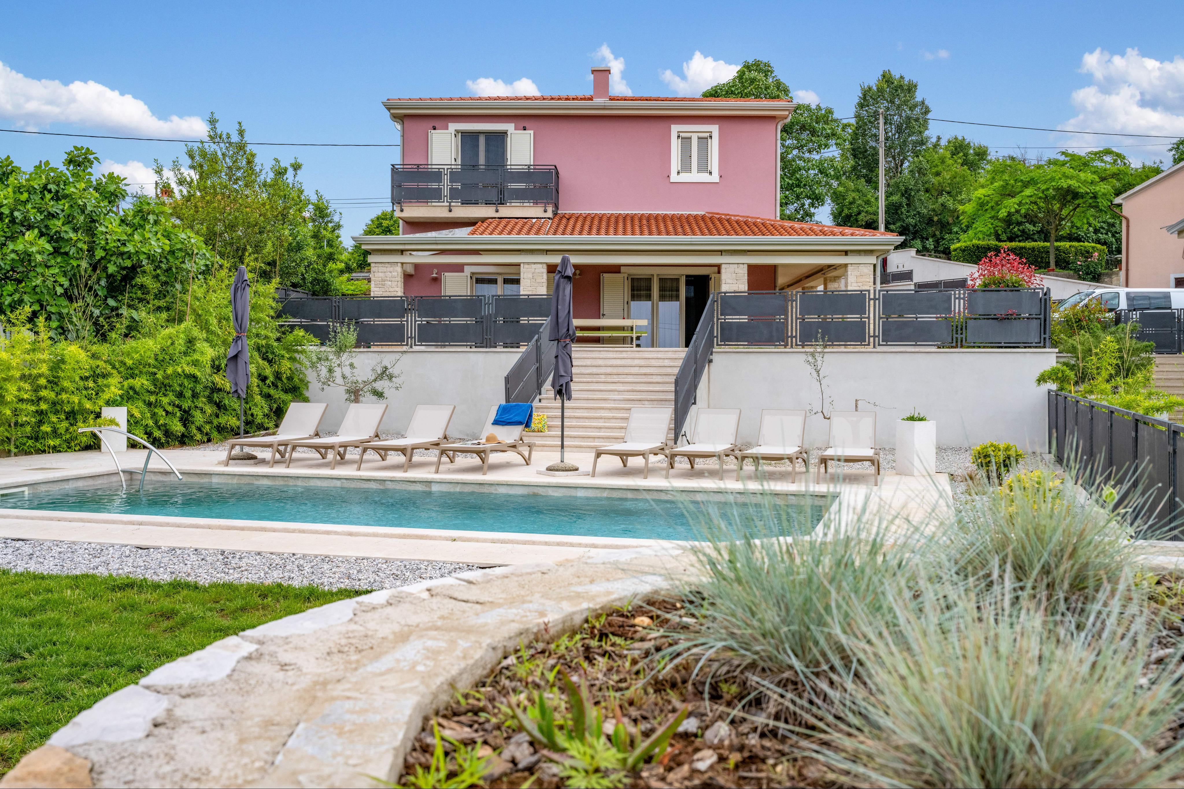 Tolles Ferienhaus mit Pool für 8 Personen in Labin