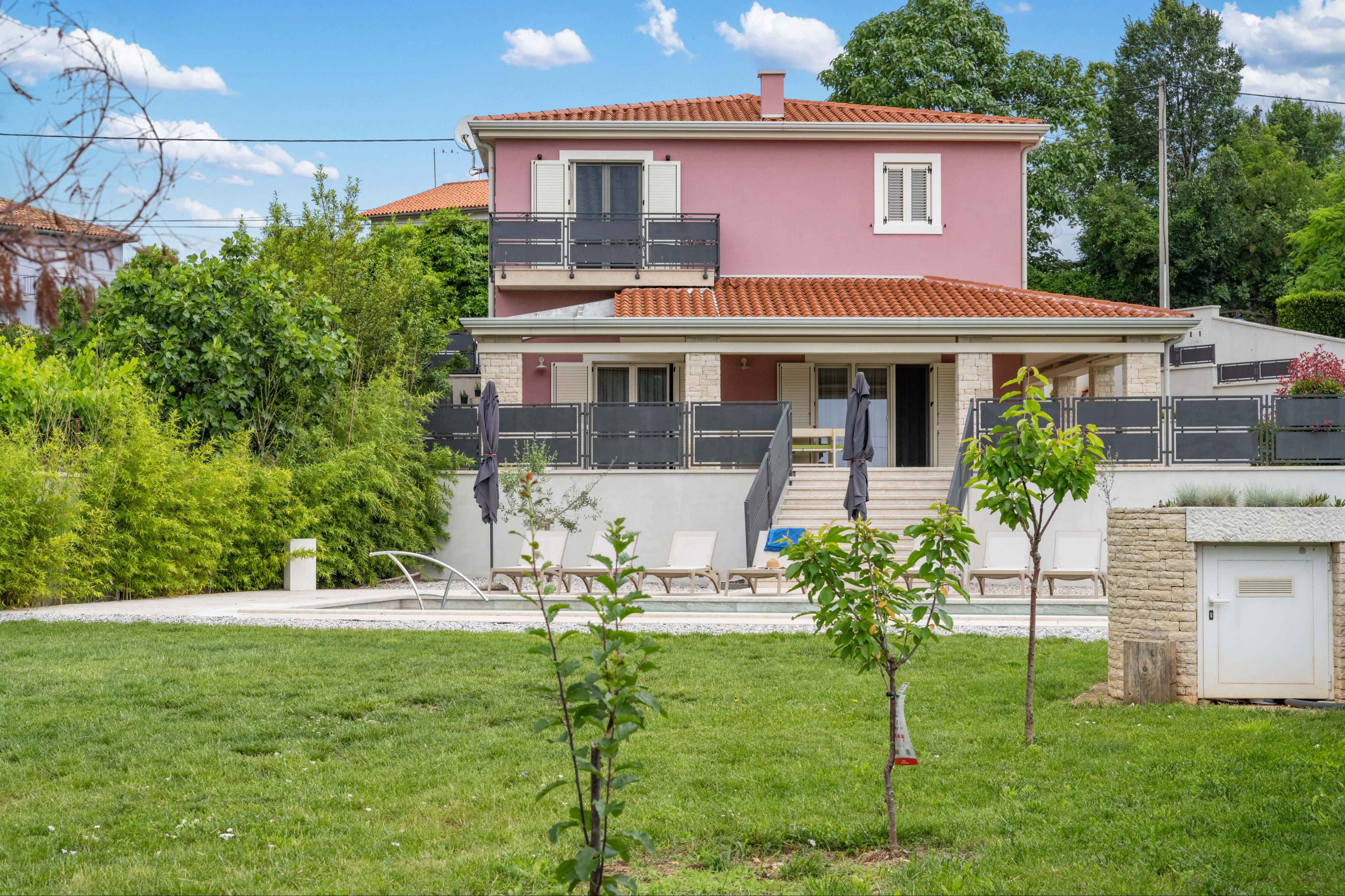 Tolles Ferienhaus mit Pool für 8 Personen in Labin
