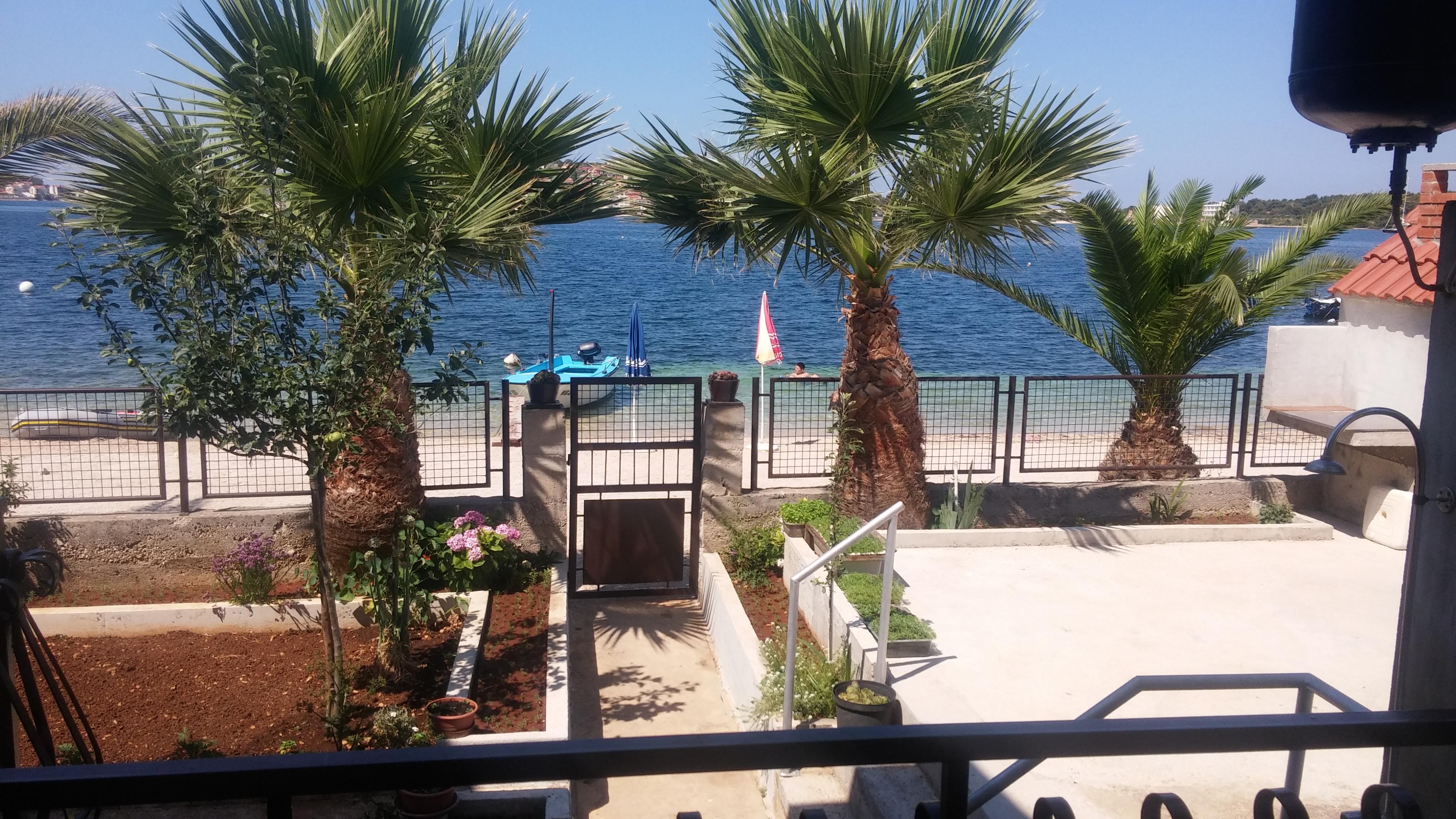 Apartment direkt am Strand - Stupin Celine