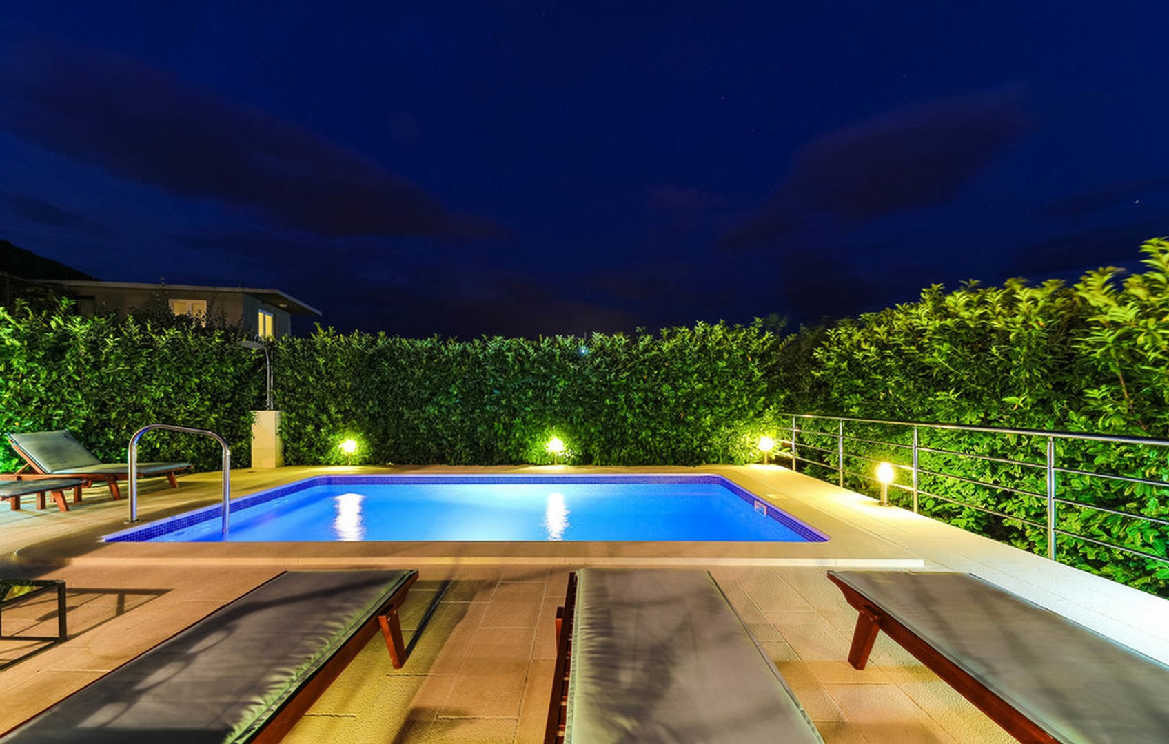 Schönes Ferienhaus mit Pool in Vrsine bei Pojjica/Marina