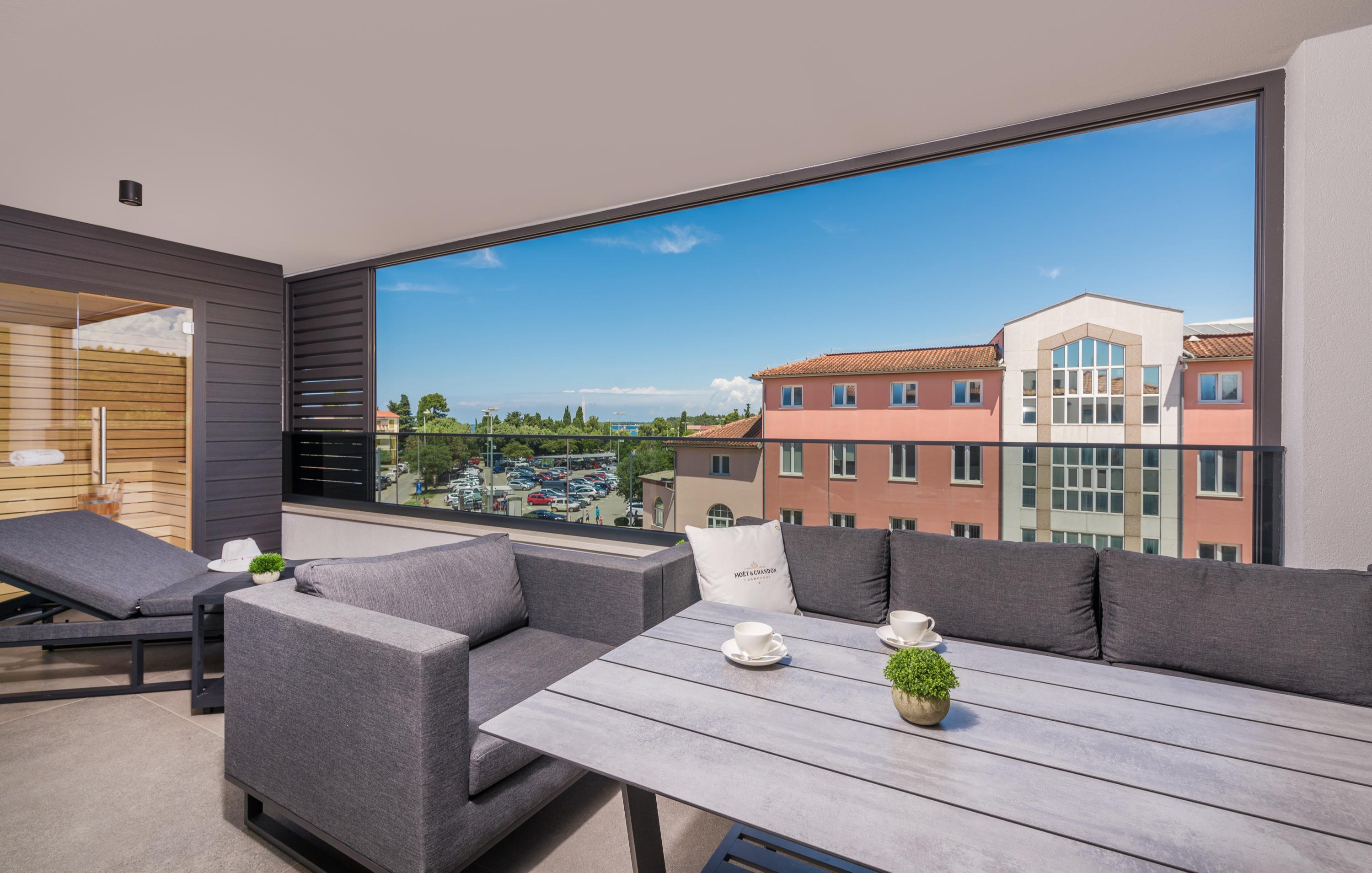 Ferienwohnung mit Meerblick im Zentrum von Porec