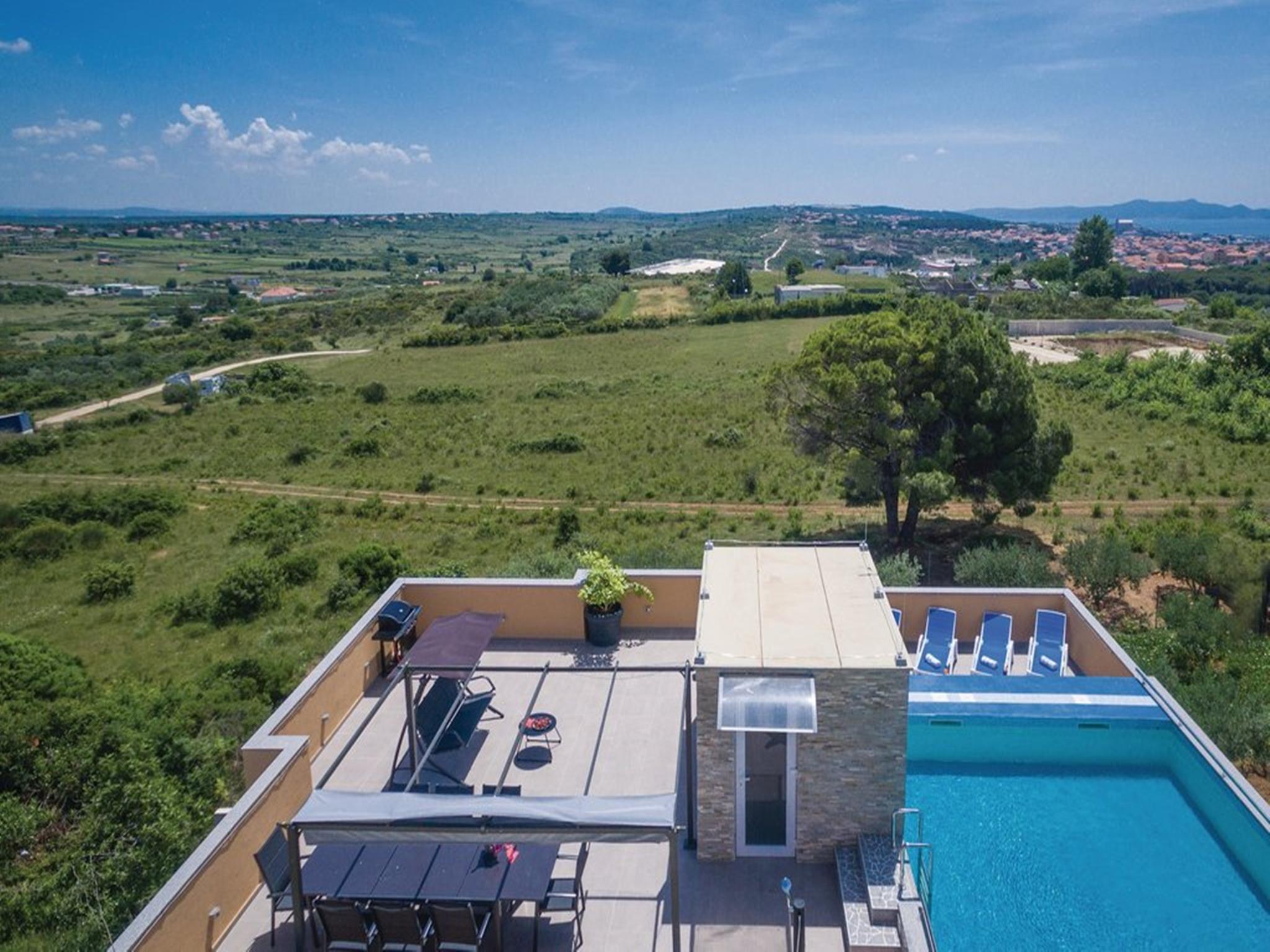 Pool & Ausblick | Luxusvilla mit Dachpool mit herrlichem Ausblick