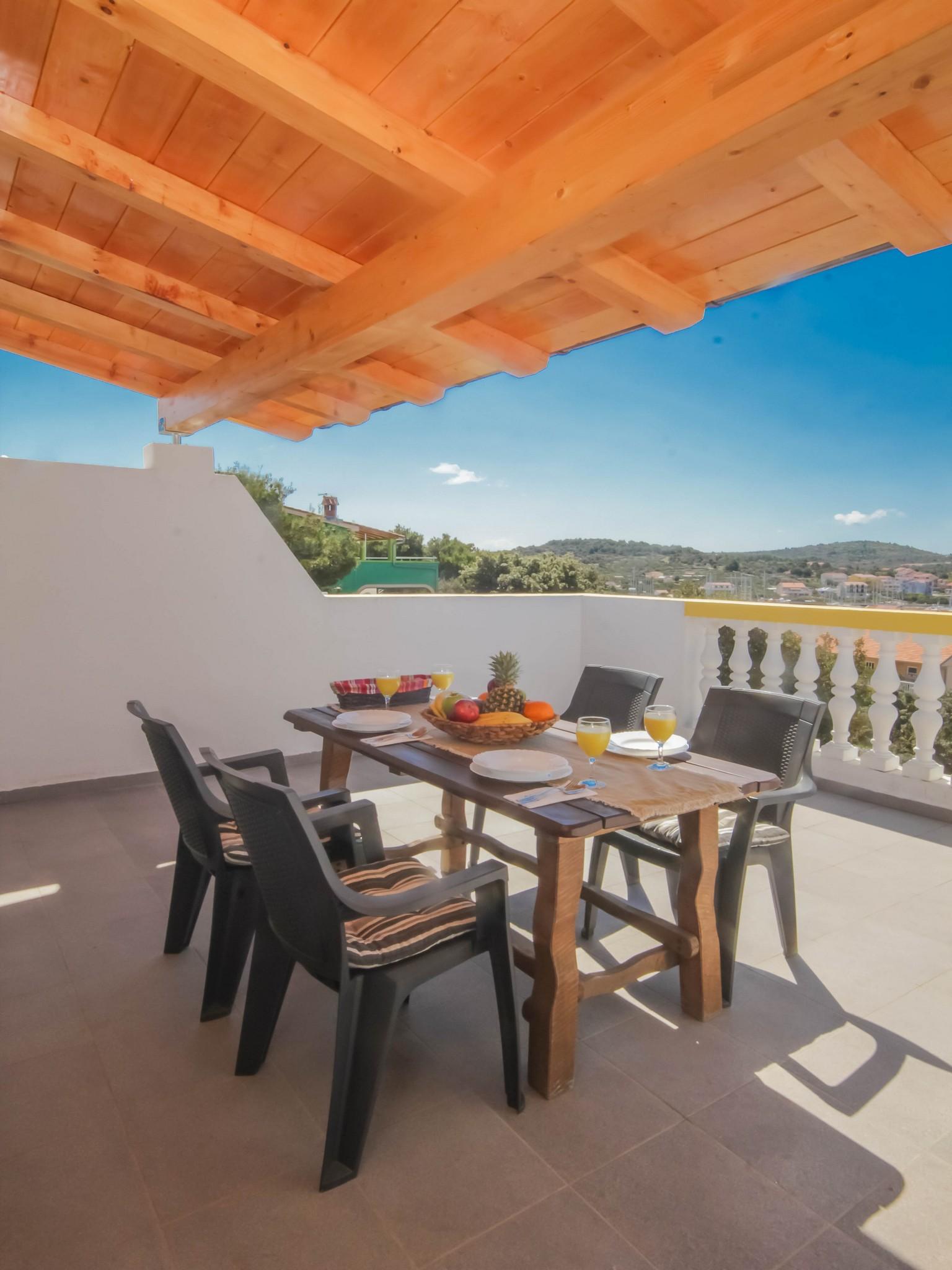 Apartment für 4 Personen in Jezera Murter
