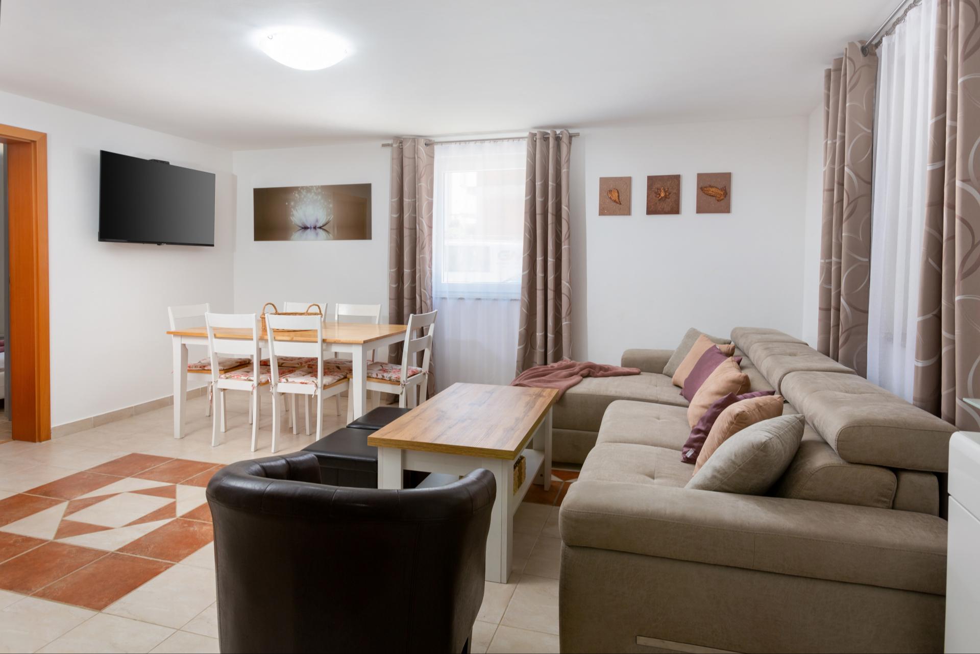 Neue moderne FeWo mit Grill, Terrase, WLAN - 80m vom Meer