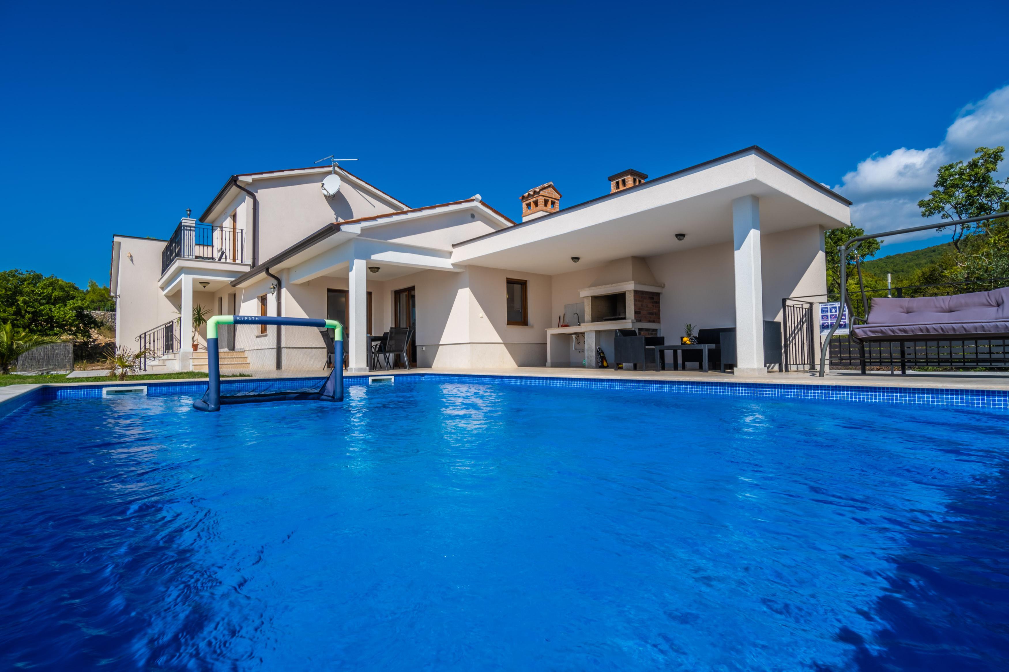 Villa mit Pool im idyllischen Diminci bei Labin