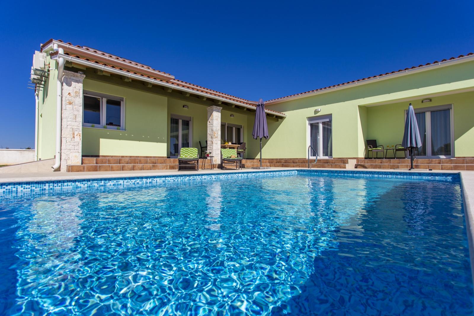 Schöne Villa mit Swimmingpool in Stokovci