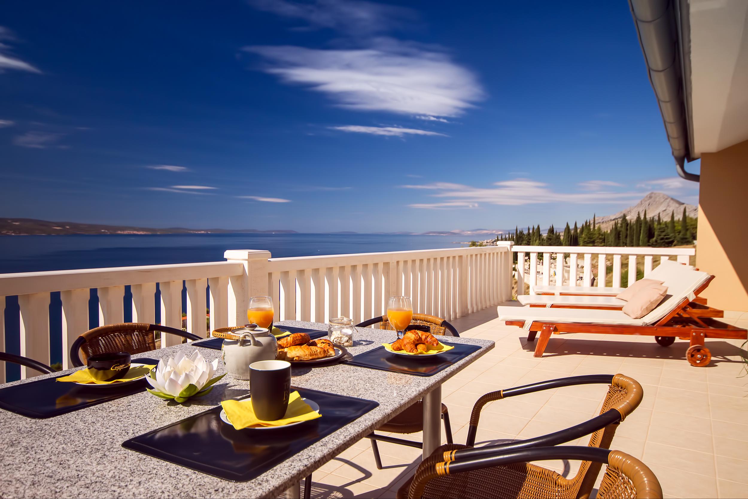 Meerblick Ferienhaus mit Pool und vielen Extras