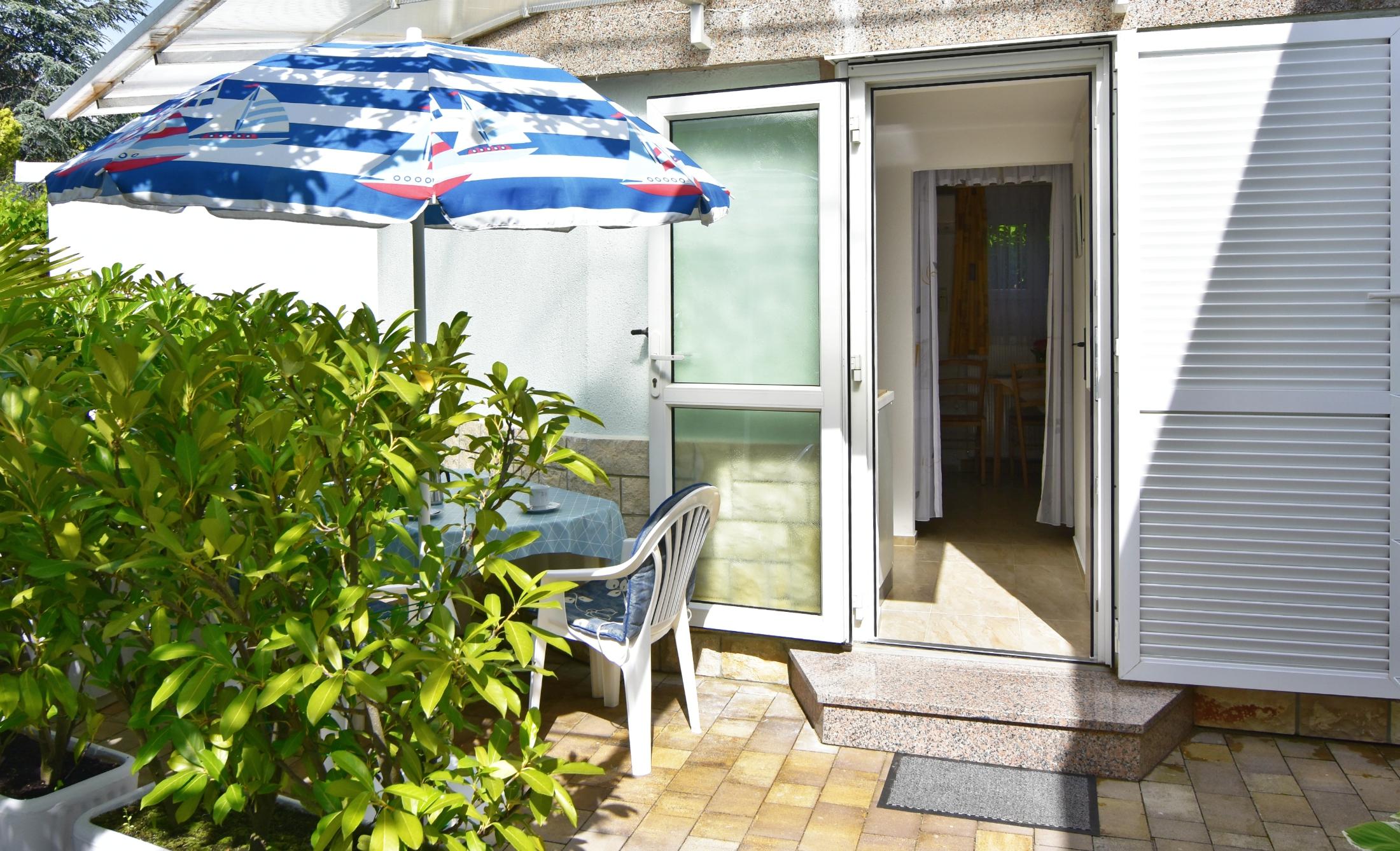 Studio in Umag - WLAN, Terrasse, Außendusche