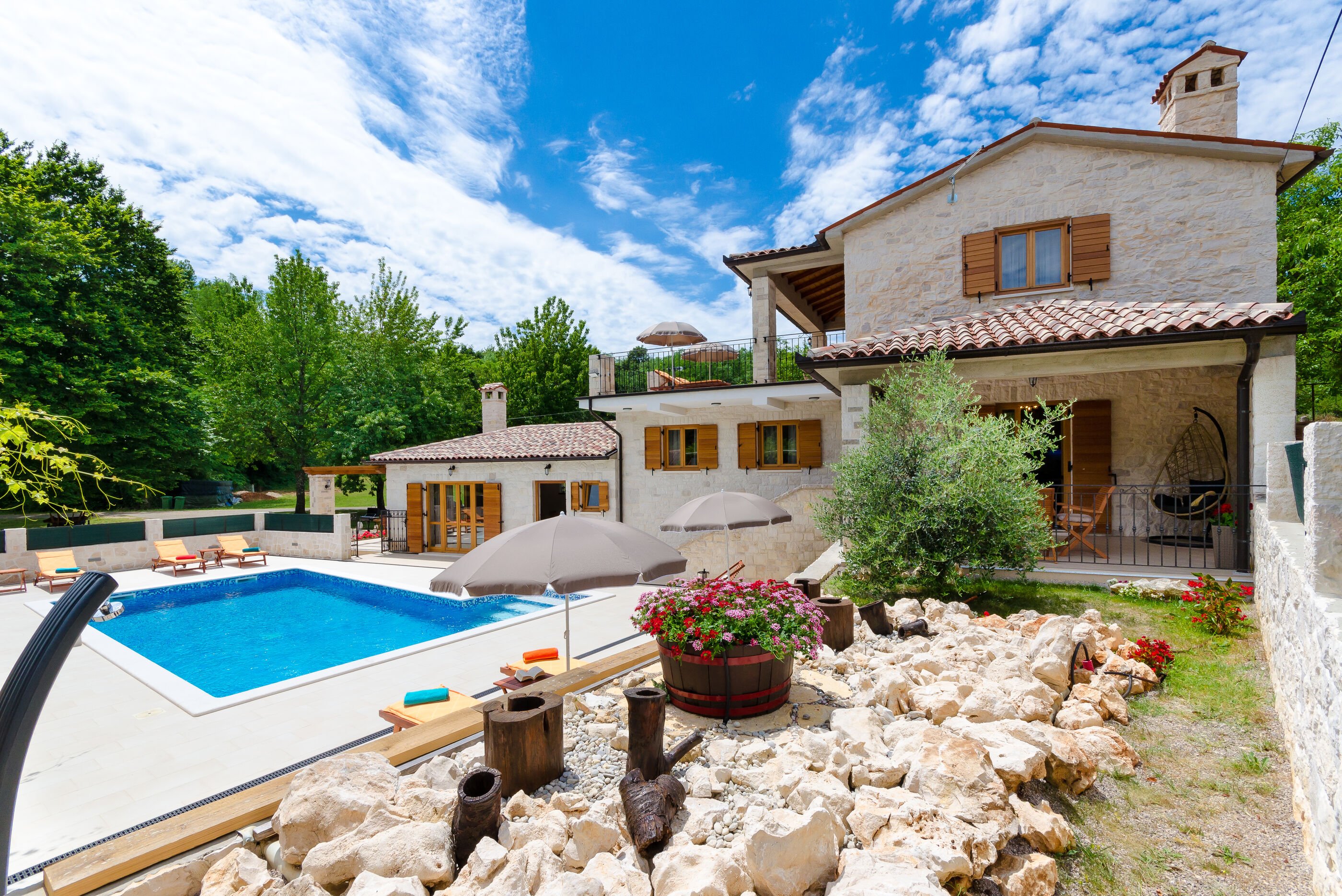 Wunderschöne Villa mit Pool für 8 Personen in der Natur