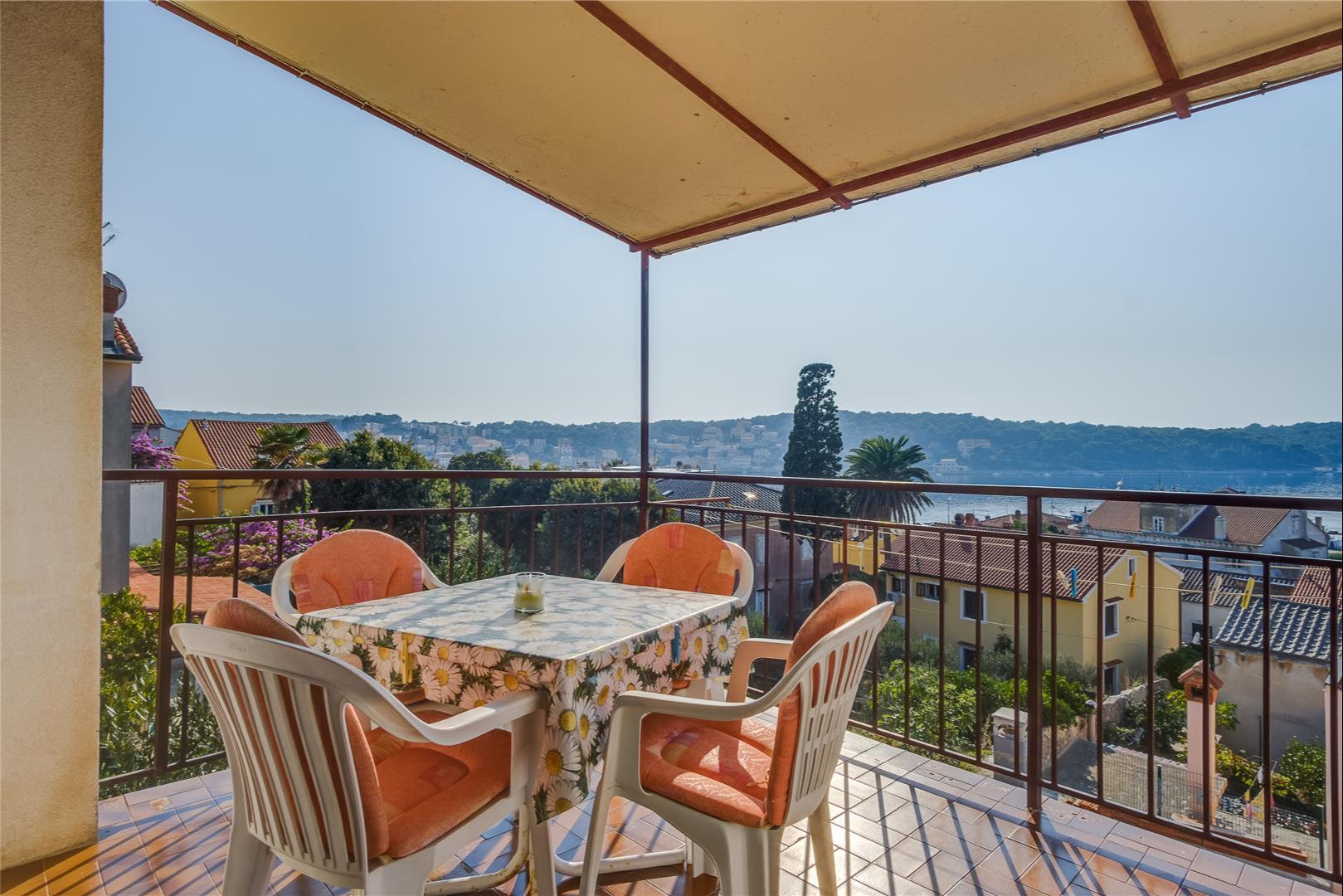 Apartment in Mali Losinj, mit Meerblick