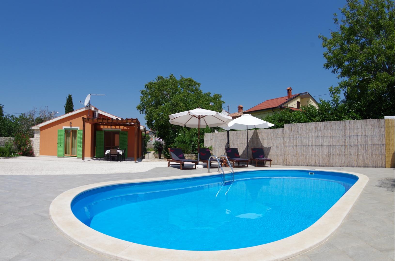 Ferienhaus in St.Kirin mit privatem Pool