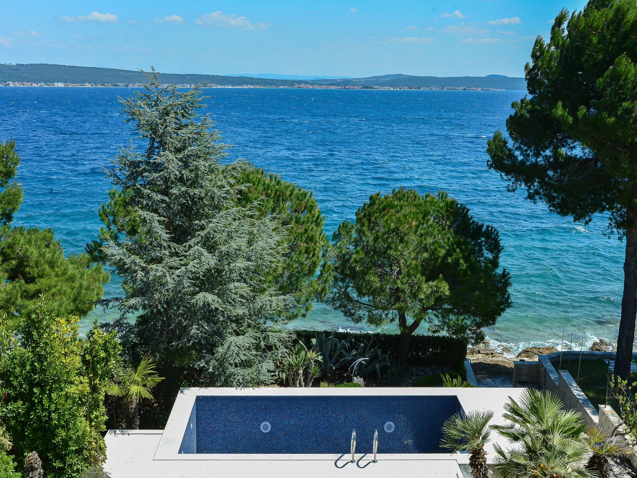 Strandvilla mit herrlichem Meerblick, Privatsphäre und Pool