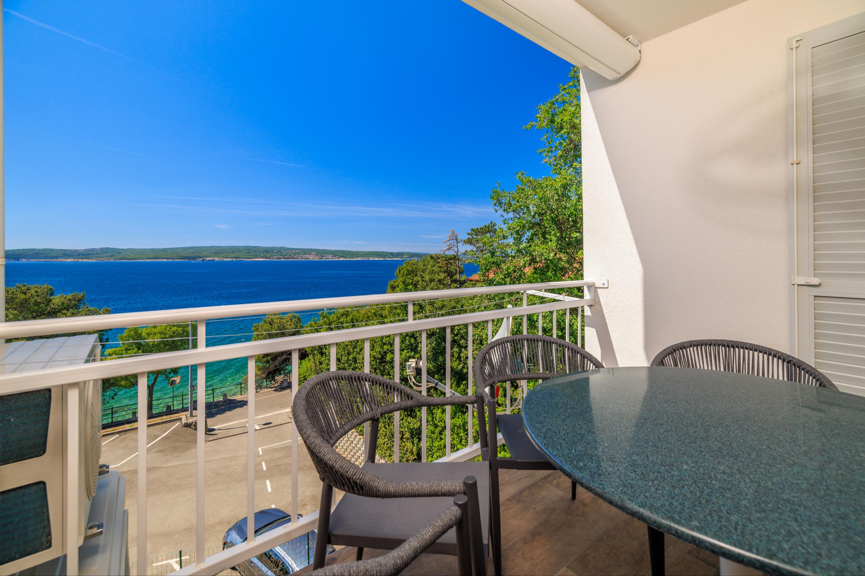 Strandnahe Ferienwohnung mit Meerblick, SAT-TV, Wifi, Parkplatz