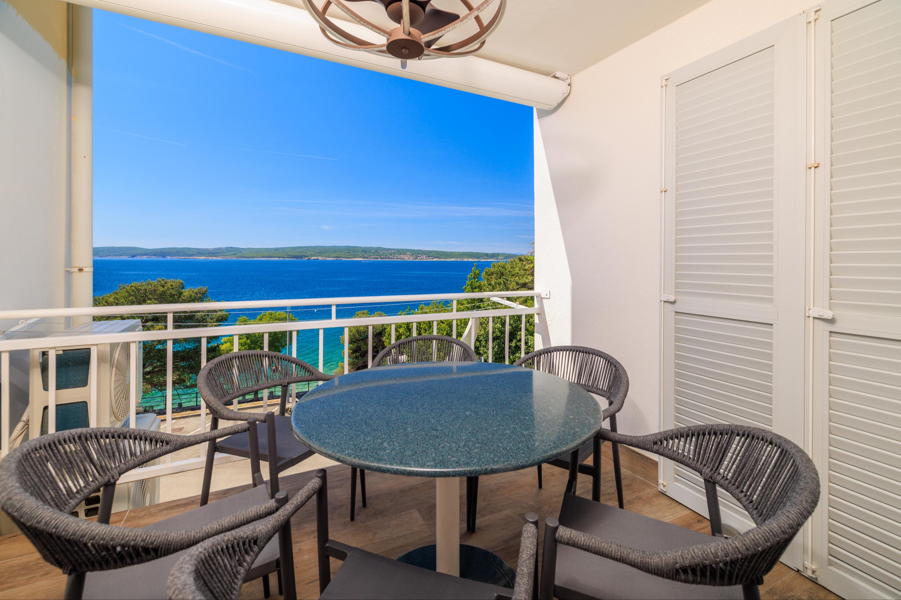 Strandnahe Ferienwohnung mit Meerblick, SAT-TV, Wifi, Parkplatz