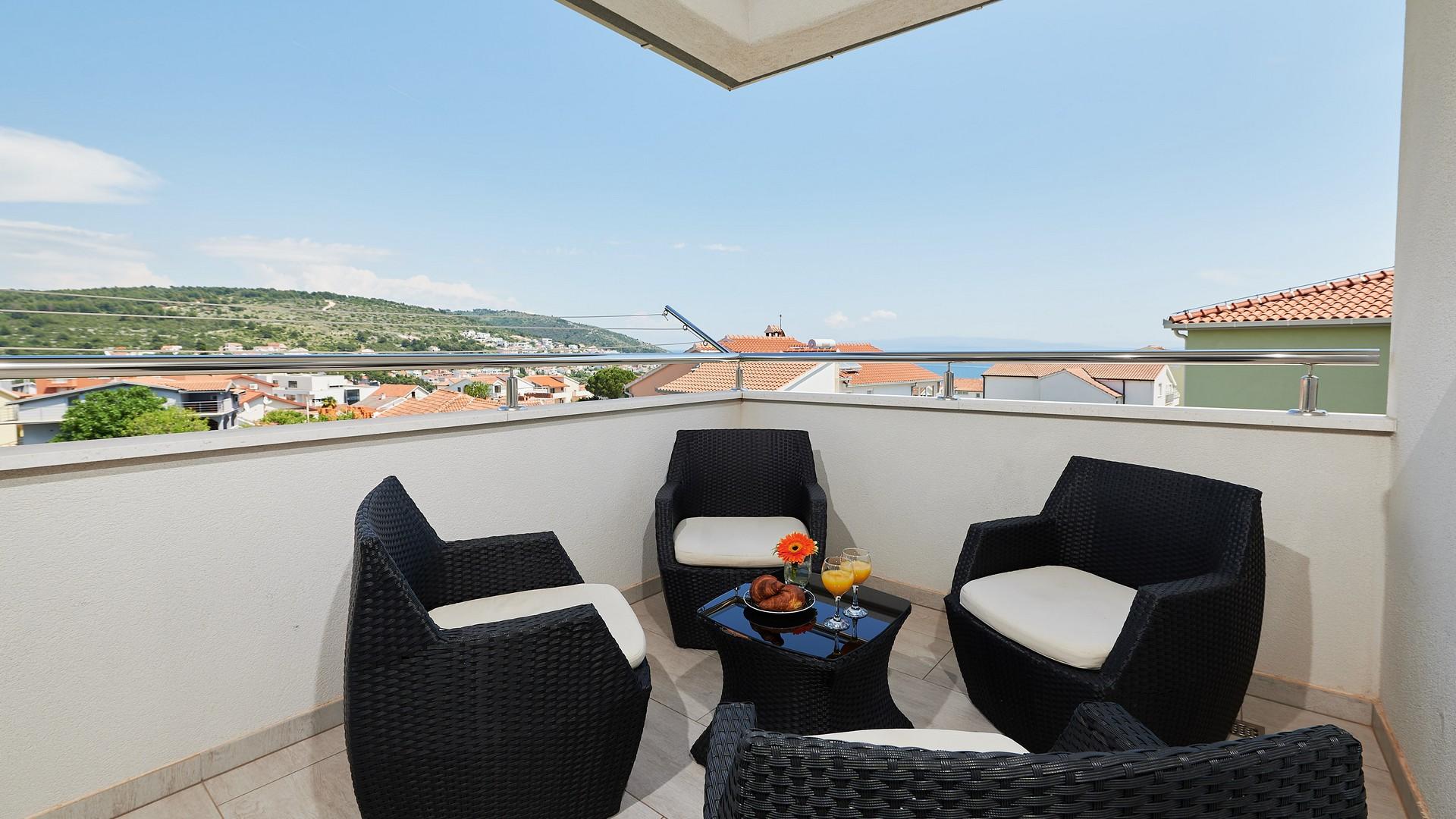 FeWo mit Meerblick und Gemeinschaftspool