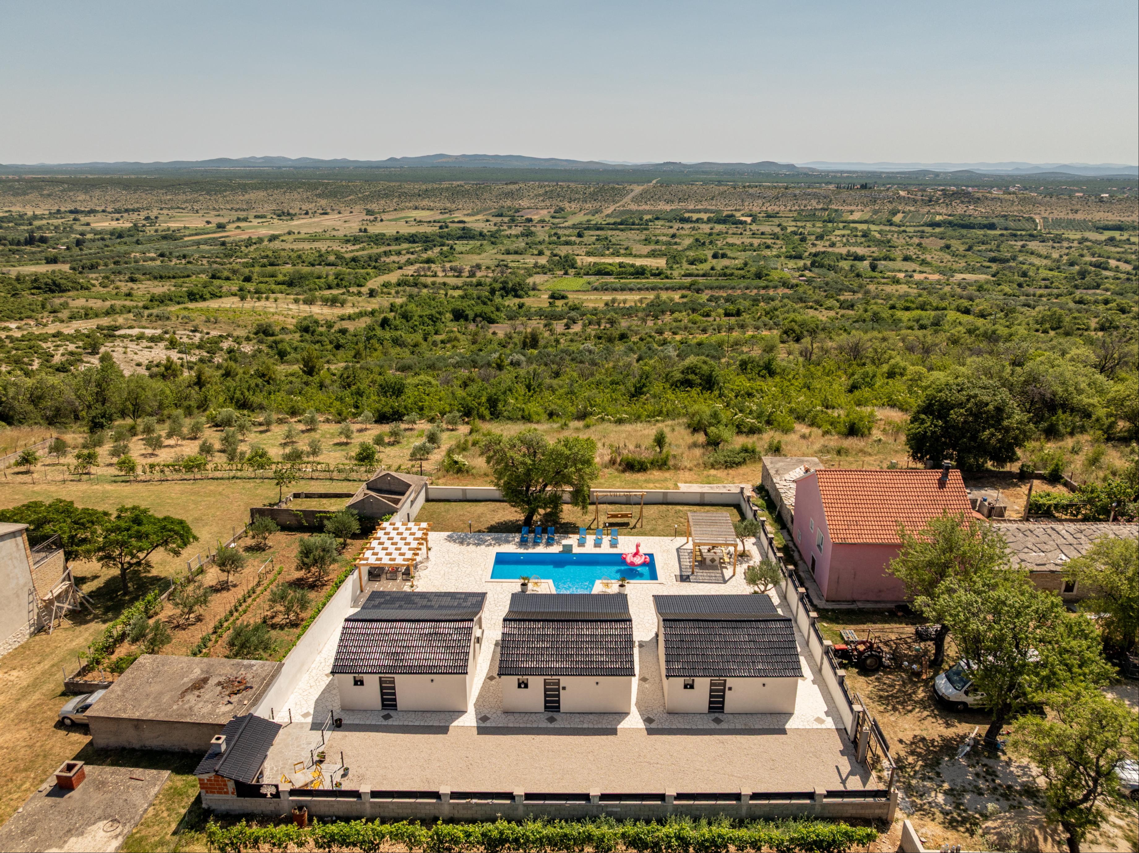 Charmante Villa mit großem Pool in Benkovac bei Zadar
