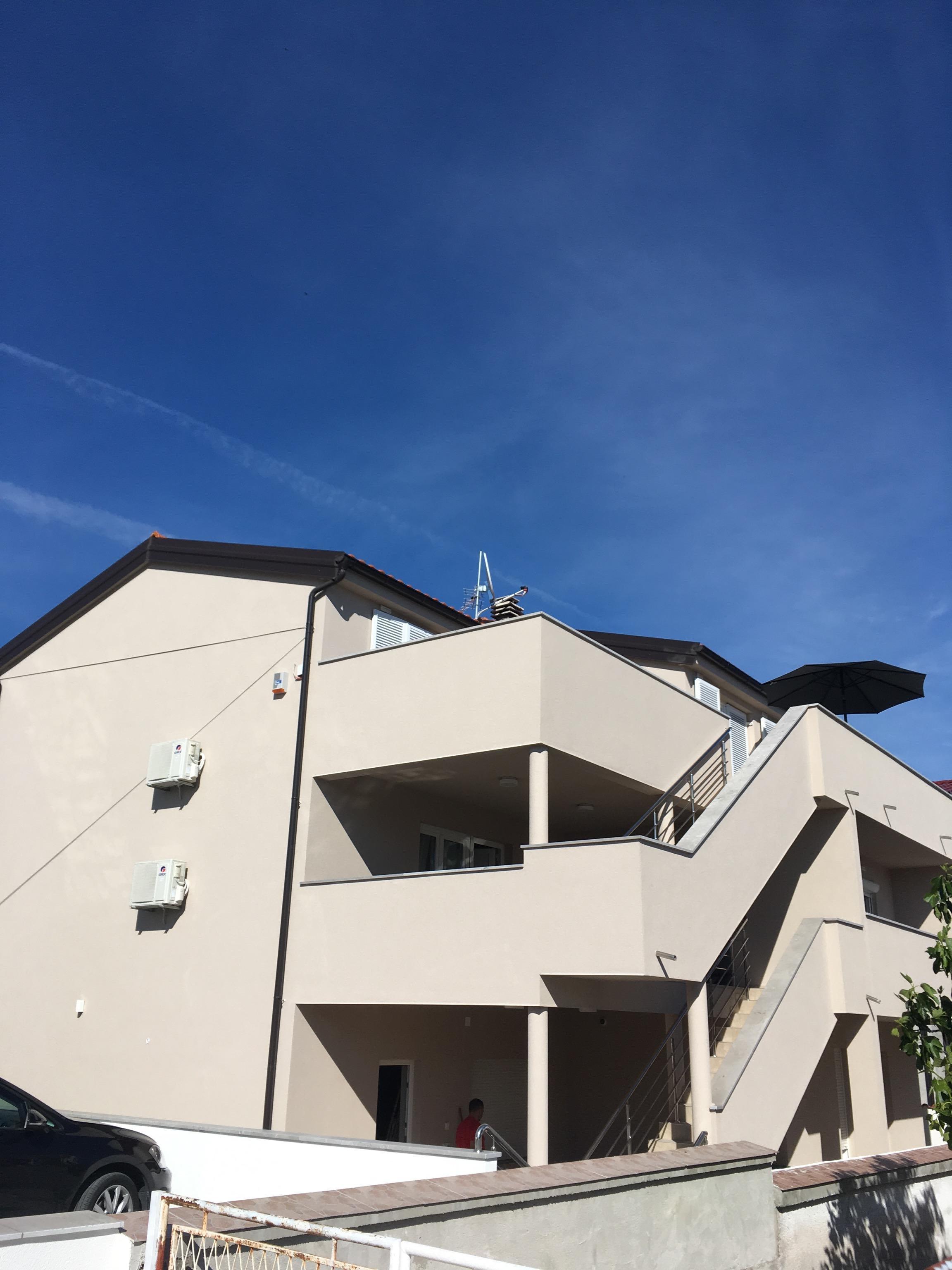 Hübsche FeWo mit Klima, Sat-Tv, WLAN & Balkon