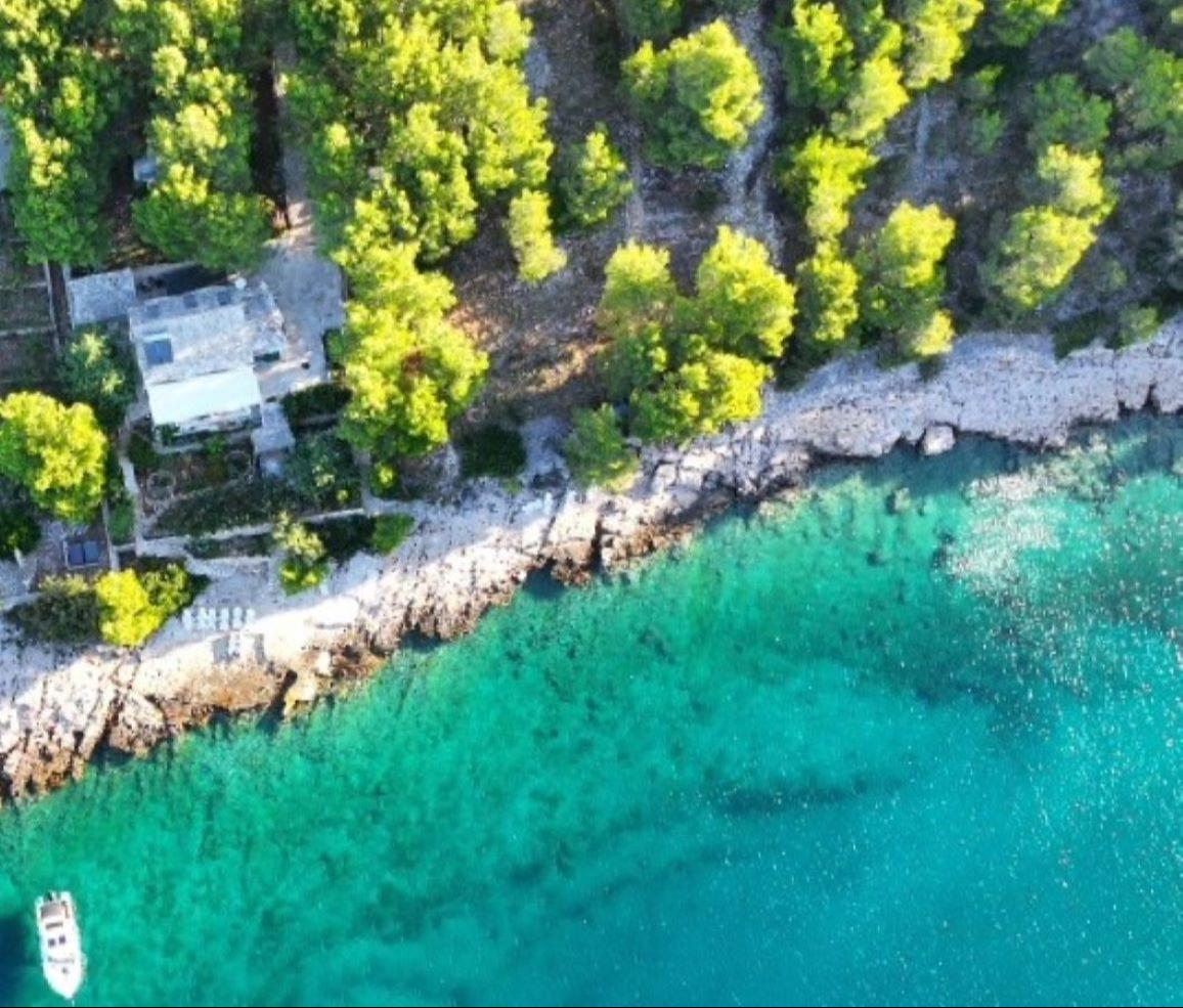 Wunderschöne Villa direkt am Meer auf der Insel Brac