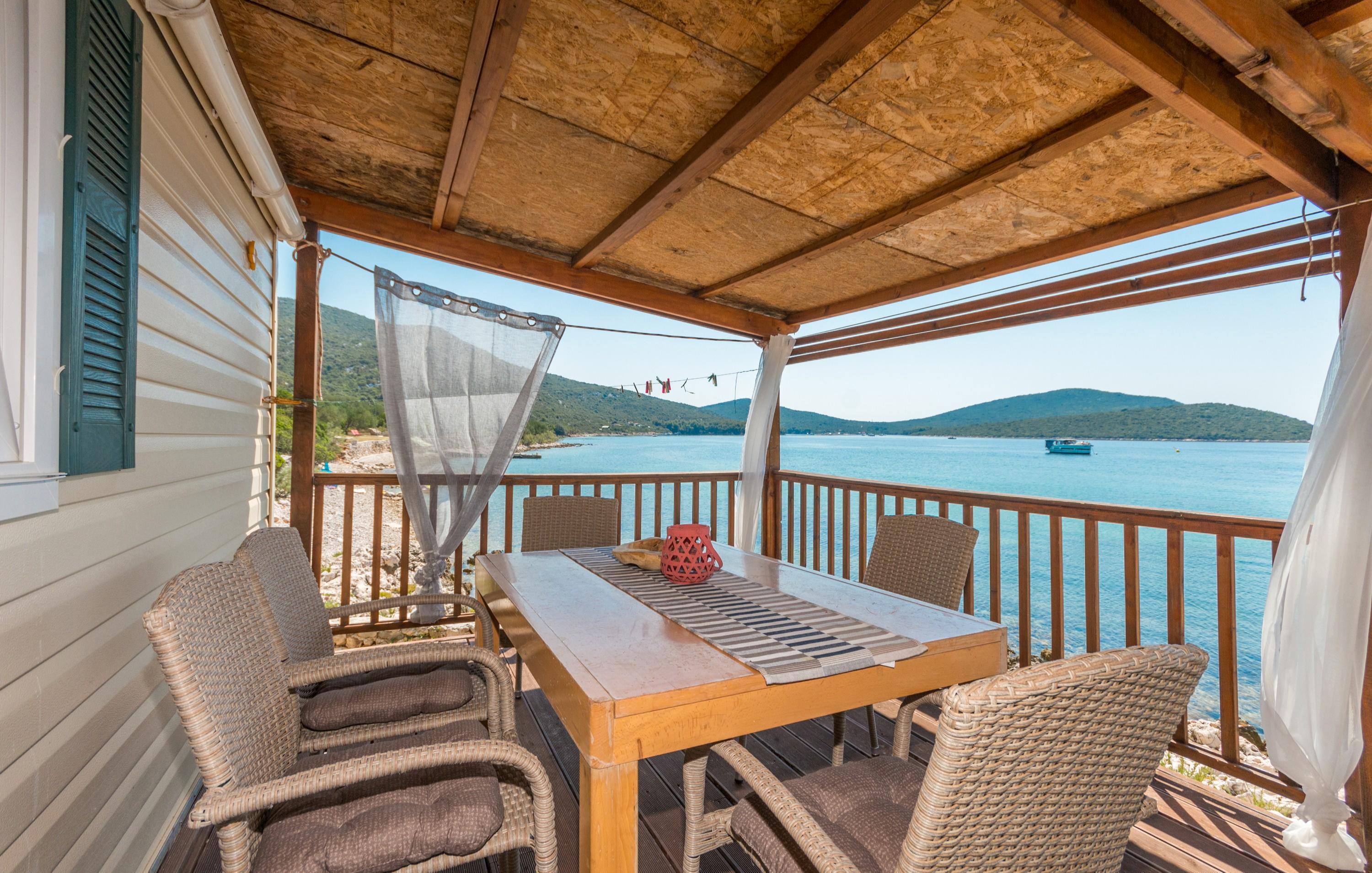 Bungalow in der Bucht Soline mit Gemeinschaftspool