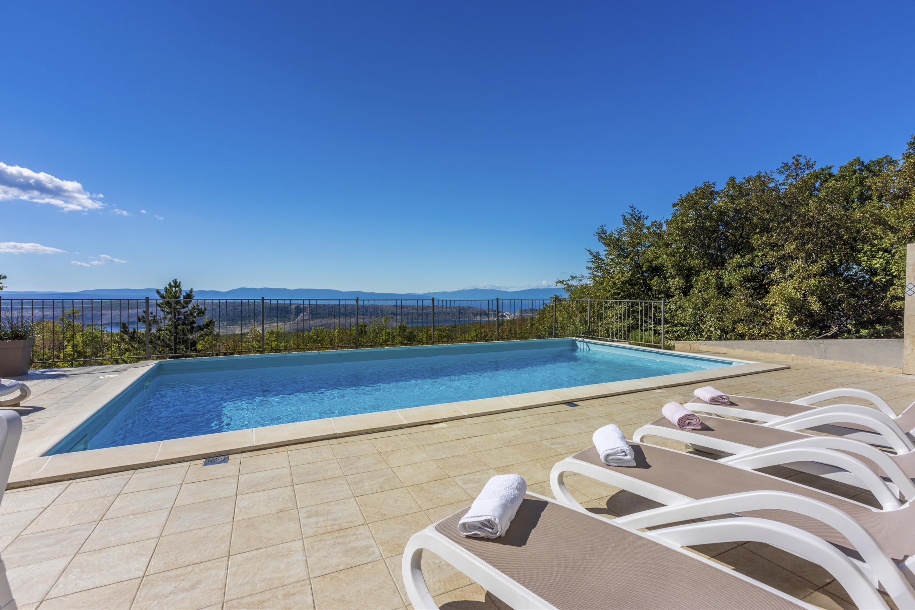 Ferienhaus mit traumhaften Meerblick, Swimmingpool, Jacuzzi, Grill