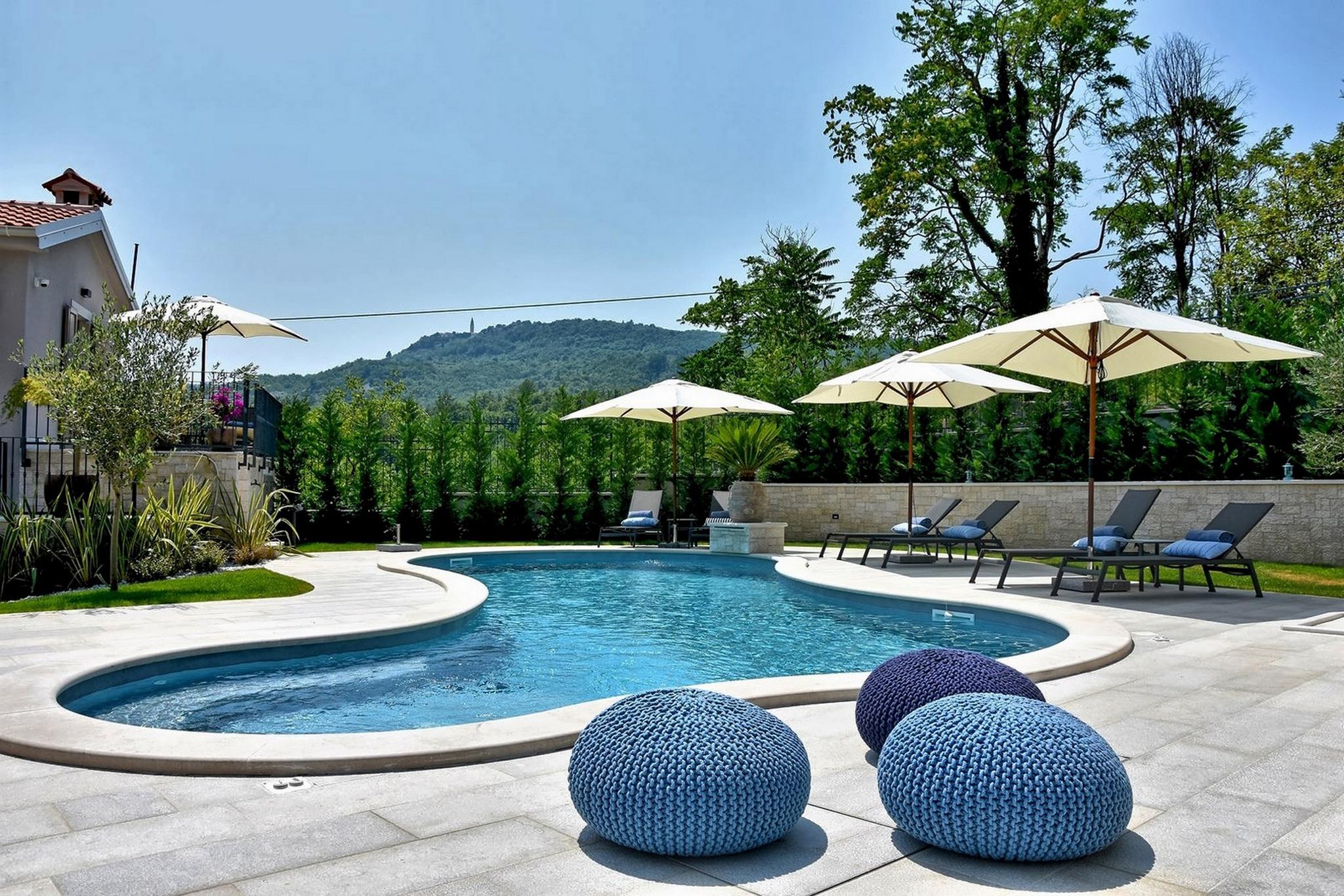 Luxuriös, 10 Personen, Pool, Sauna, Garten, Fahrräder, Panoramablick