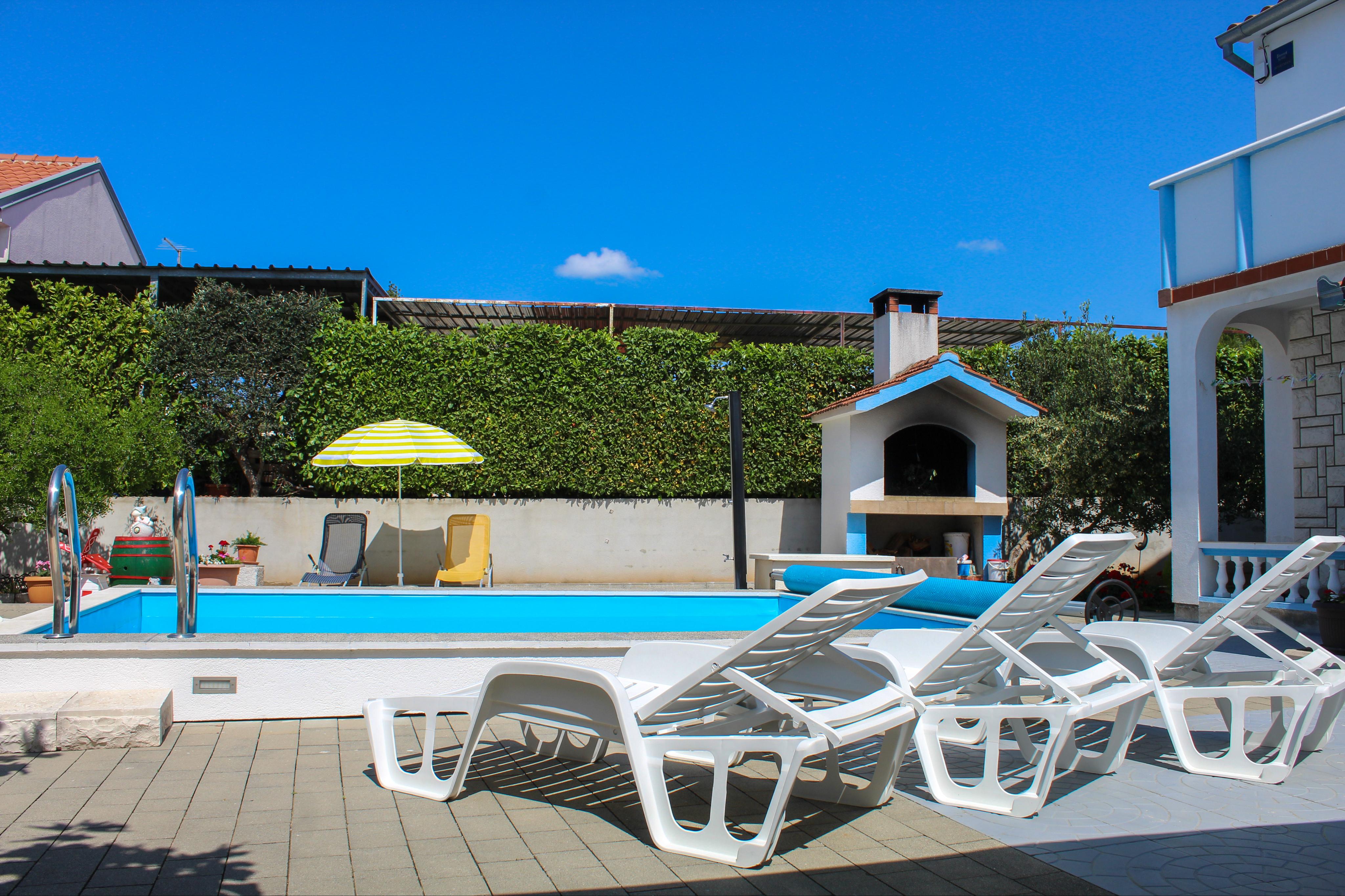 Hübsche FeWo mit Gemeinschaftspool