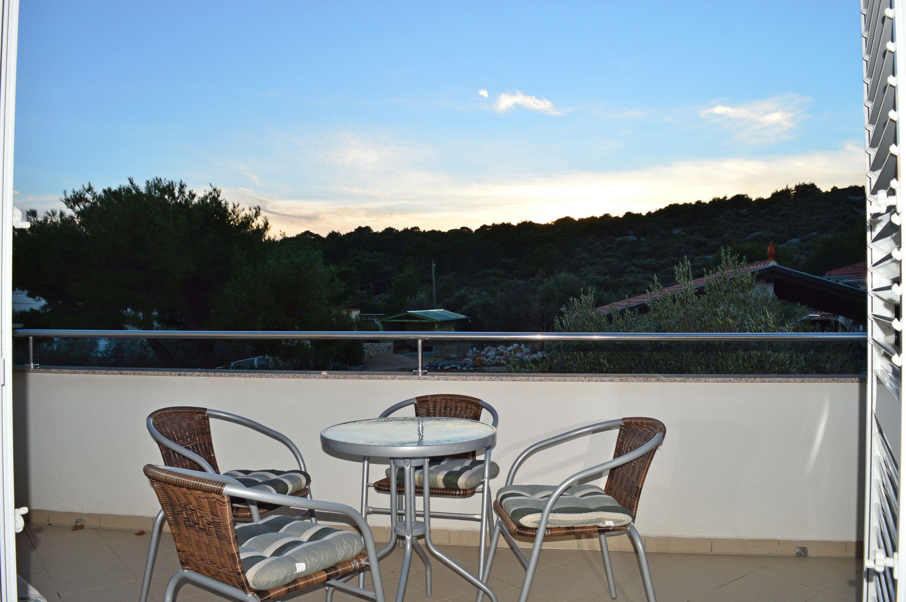 Apartment für 2-4 Personen im Urlaubsort Tisno