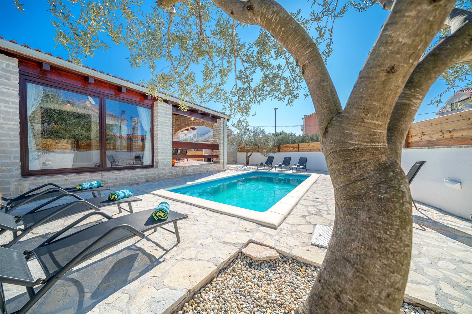 Villa mit Swimmingpool in Srima, Vodice
