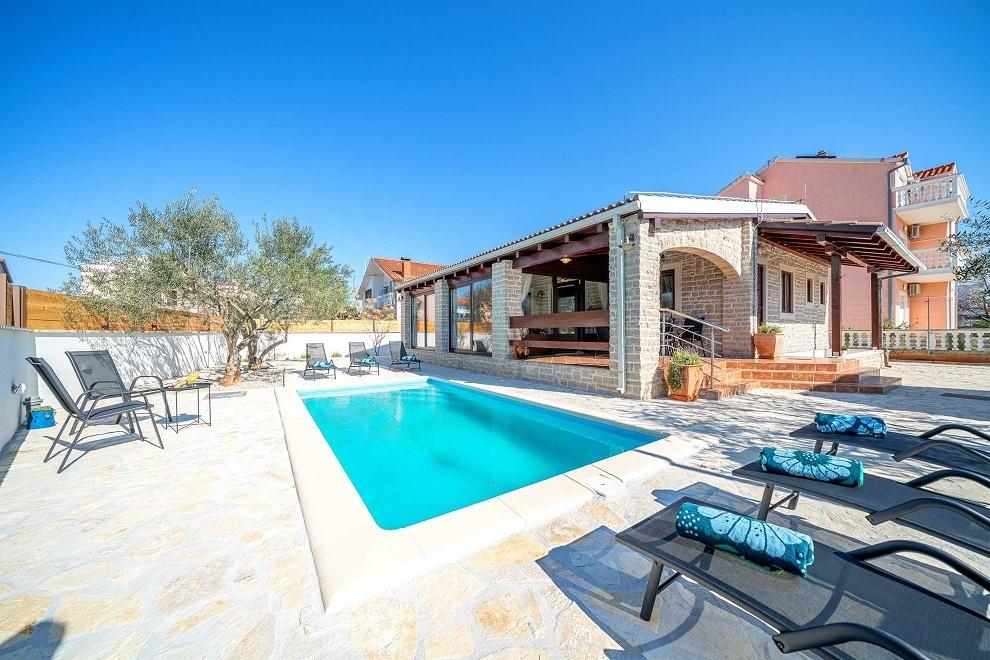Villa mit Swimmingpool in Srima, Vodice