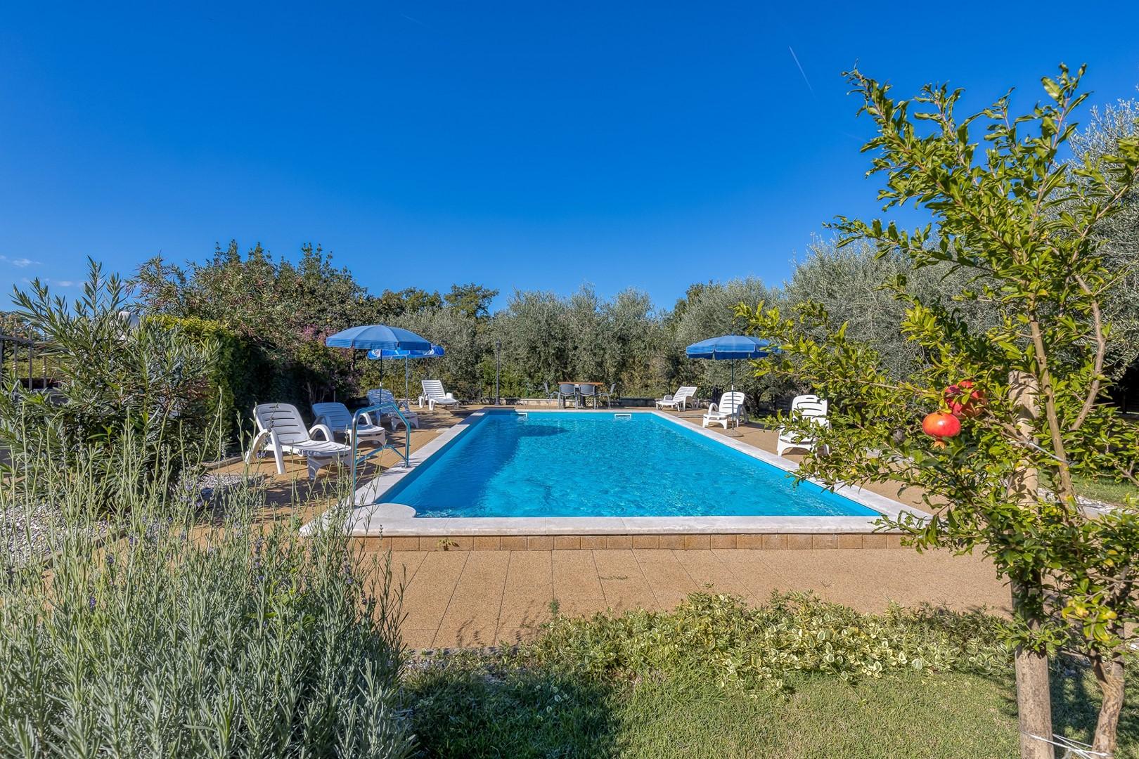 Ferienhaus mit privatem Pool und eingezäuntem Garten für 6 Personen