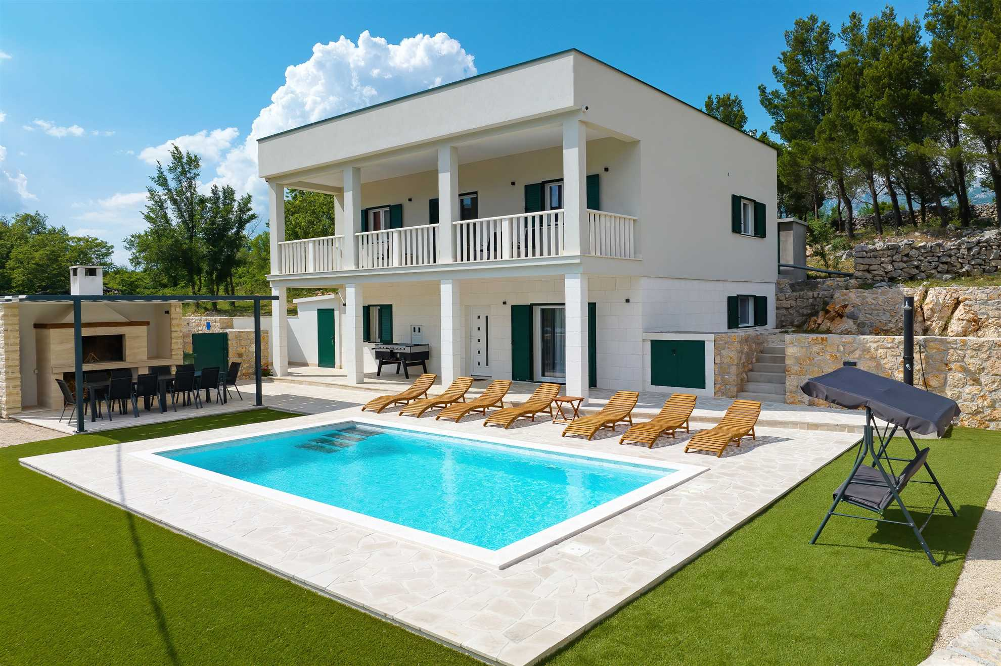 Idyllisch ruhig gelegene Villa mit Pool in Zevelinac bei Krusevo