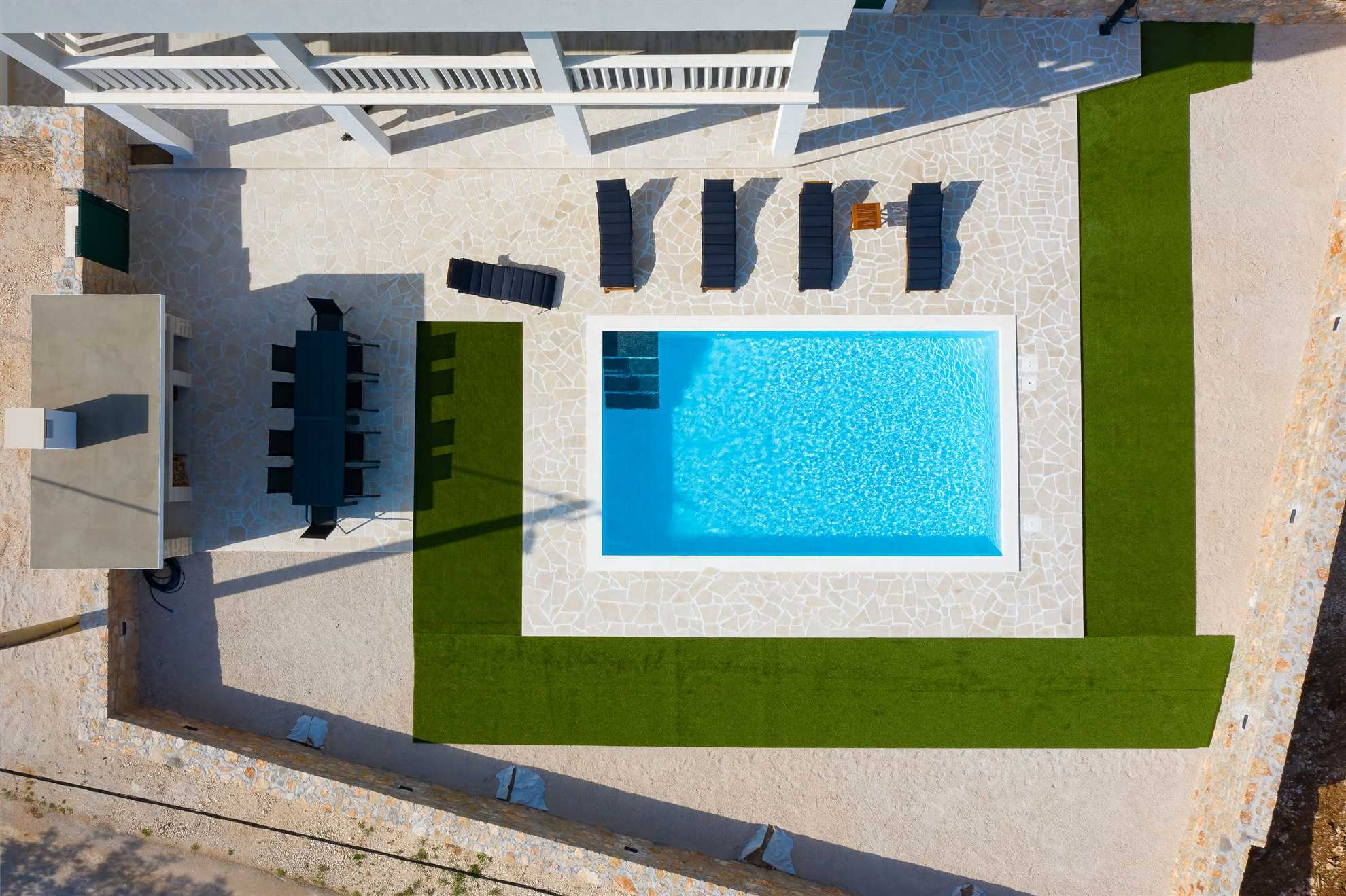 Idyllisch ruhig gelegene Villa mit Pool in Zevelinac bei Krusevo