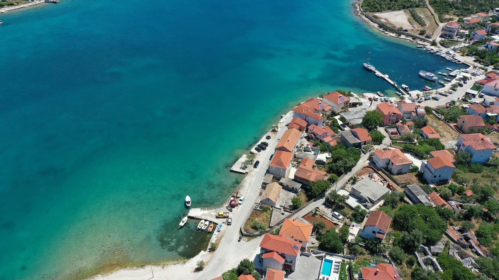 Luxusvilla mit Swimmingpool in Vinisce nähe Trogir