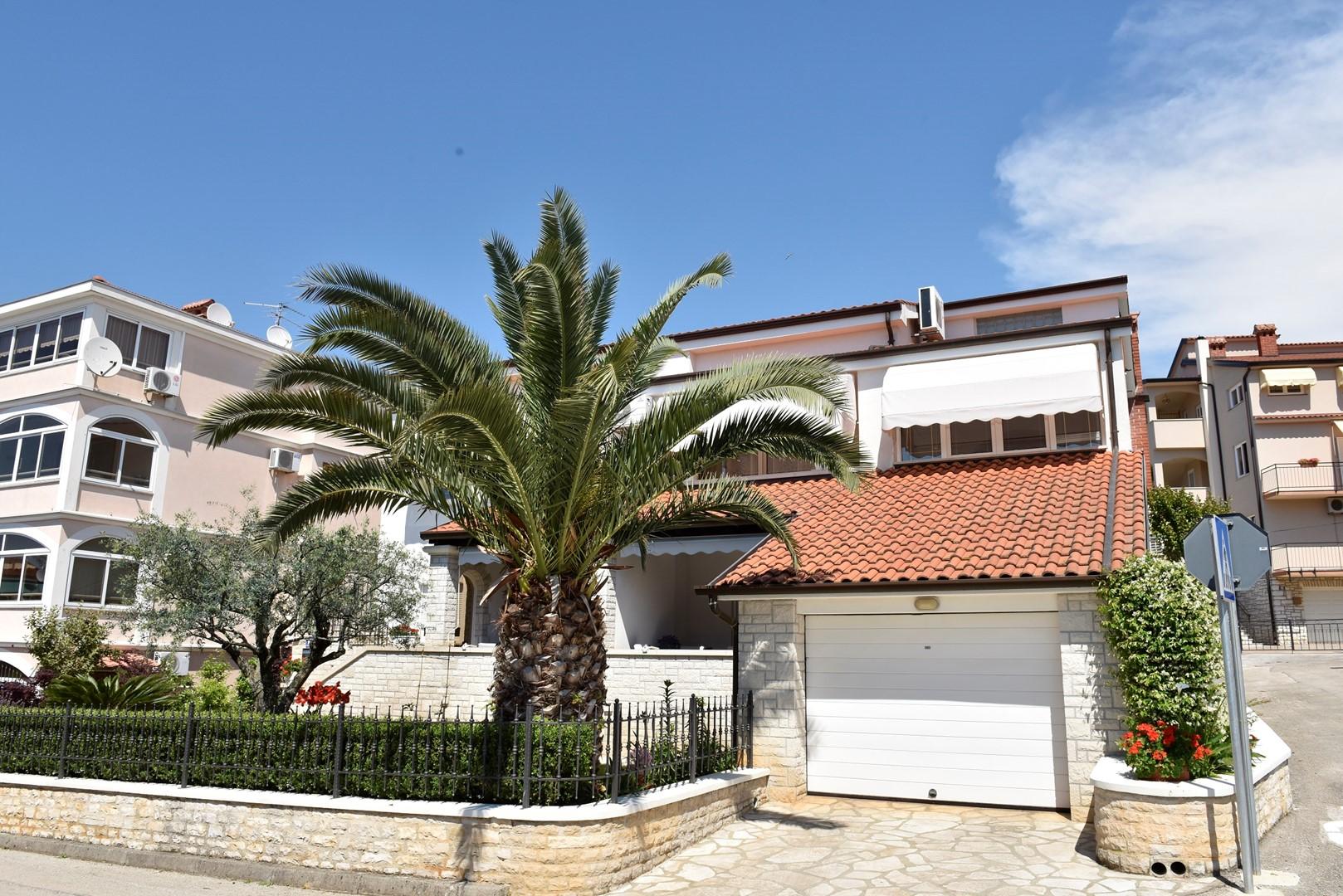 Modernes Apartment mit Terrasse, 500 m vom Strand entfernt
