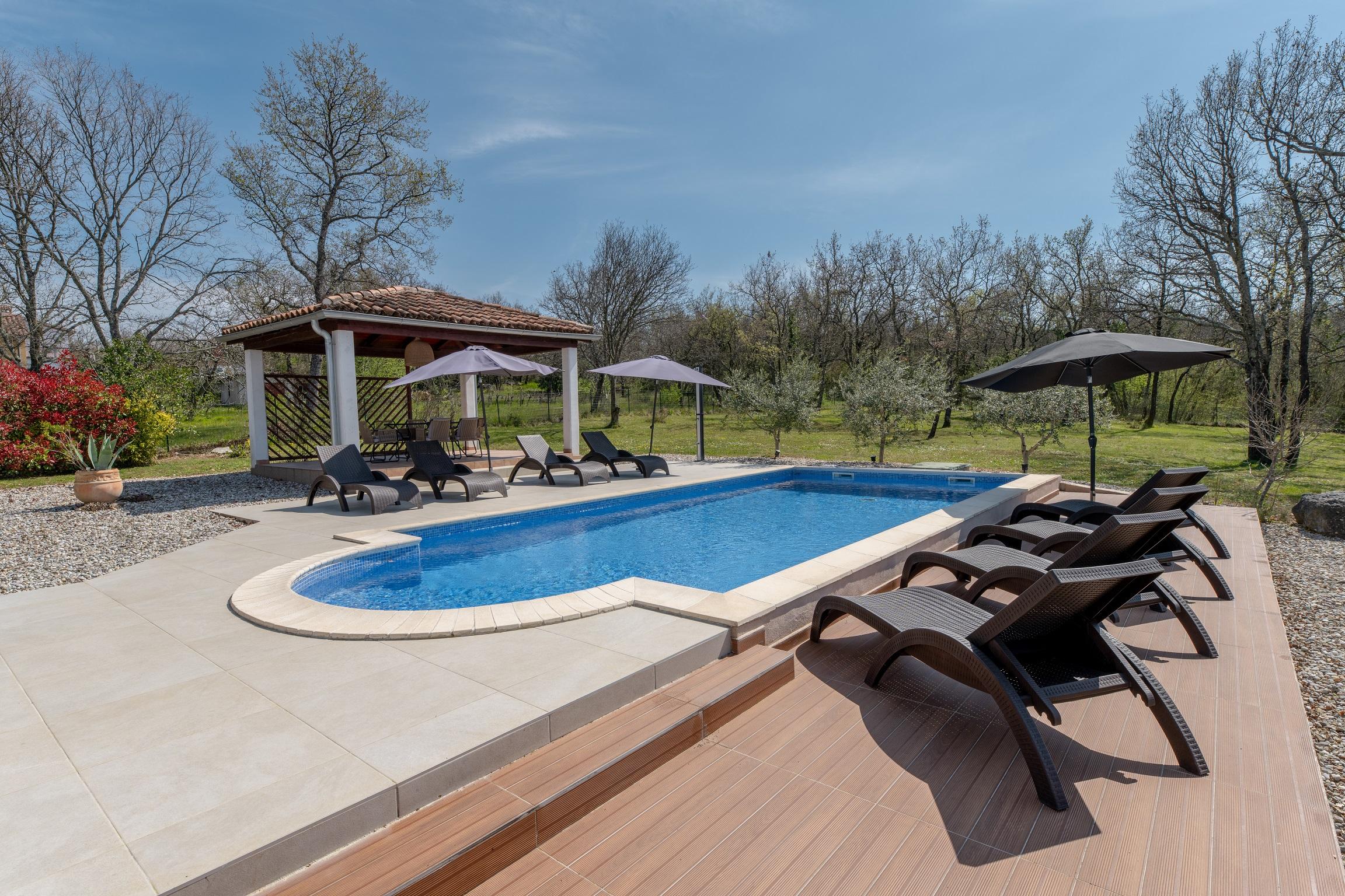 Schöne tierfreundliche Villa mit Pool in der Nähe von Labin u. Rabac