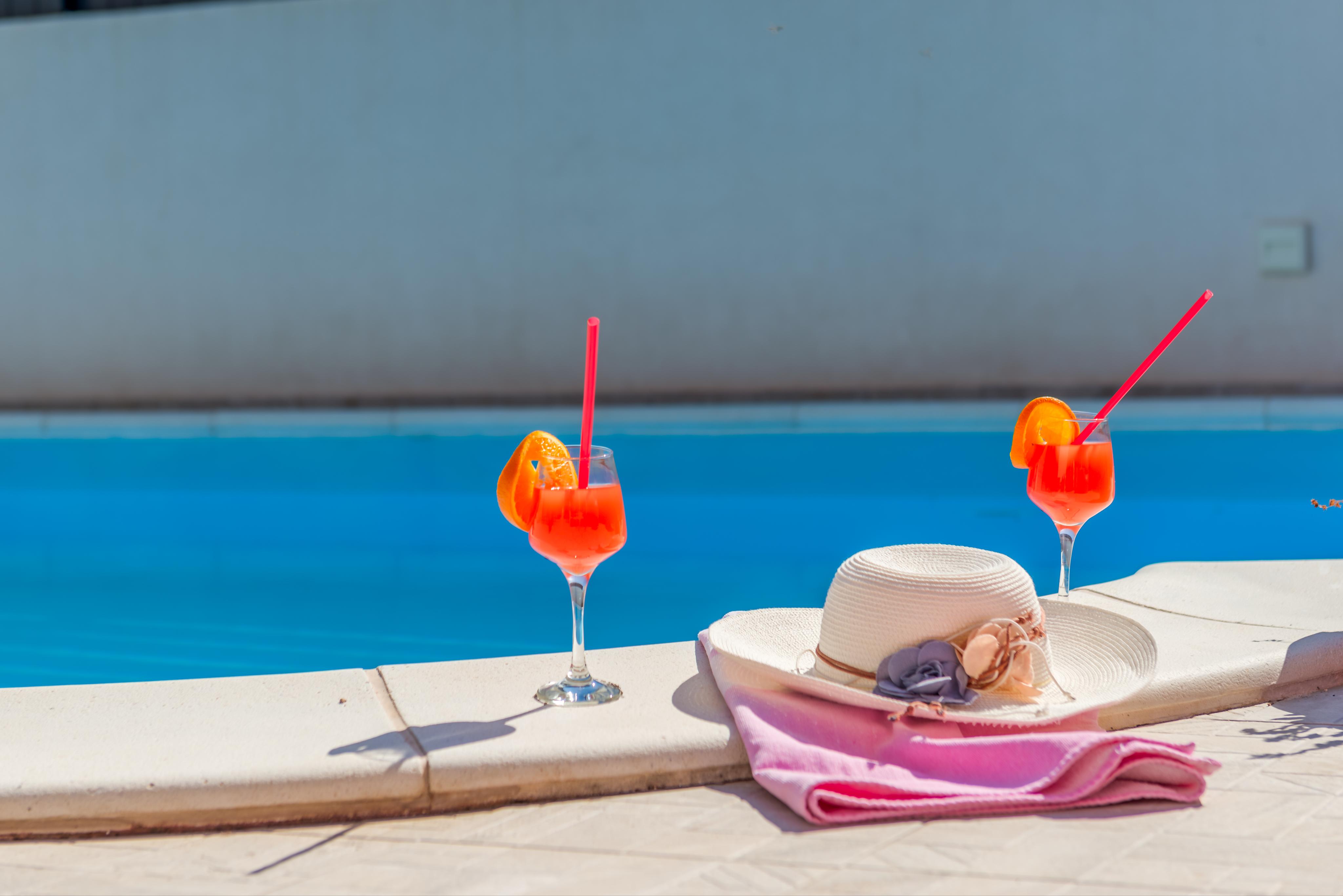 Ferienhaus mit Pool und Grill