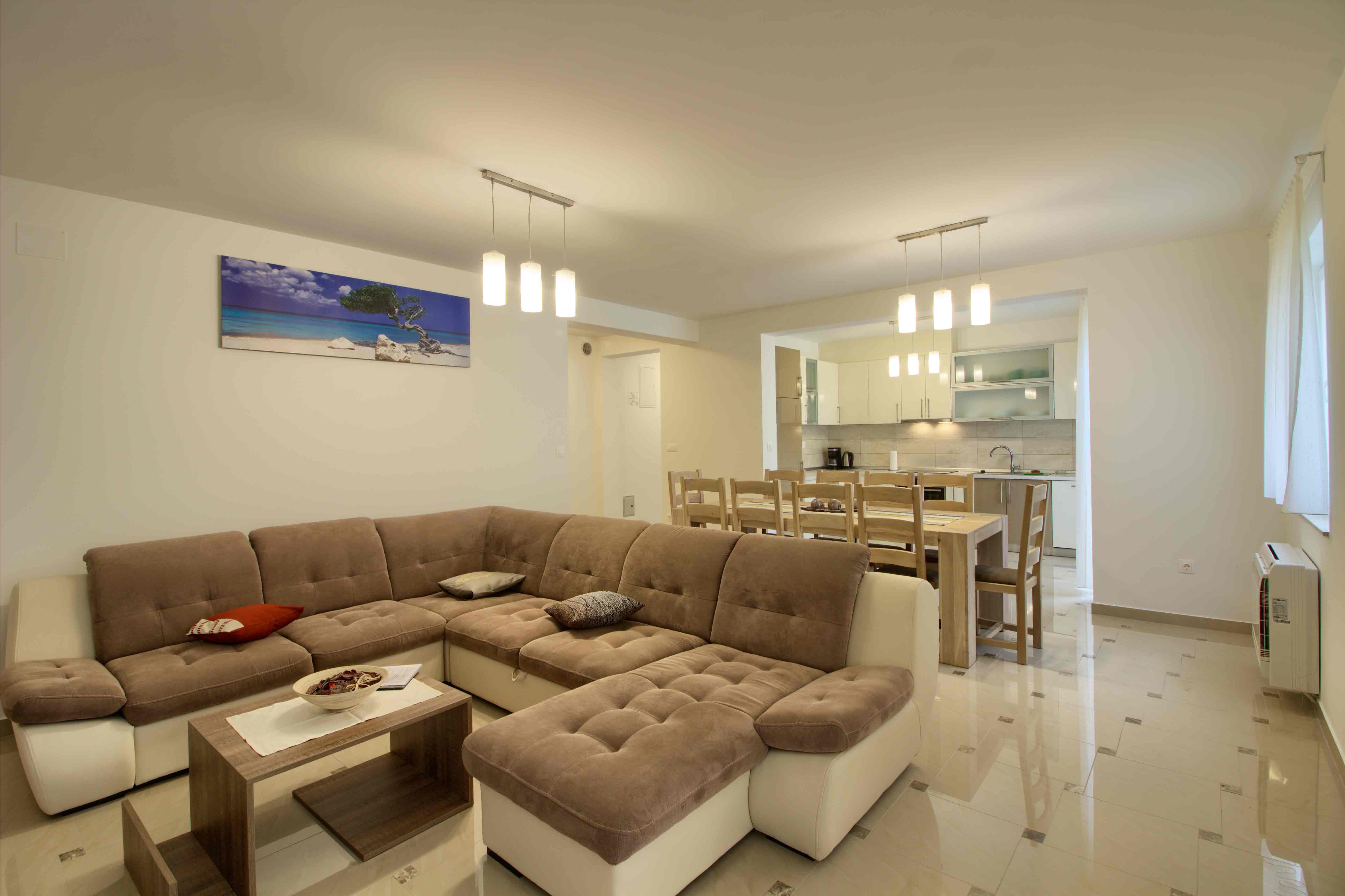 Strandnahe Villa mit privatem Pool im Ort Banjole