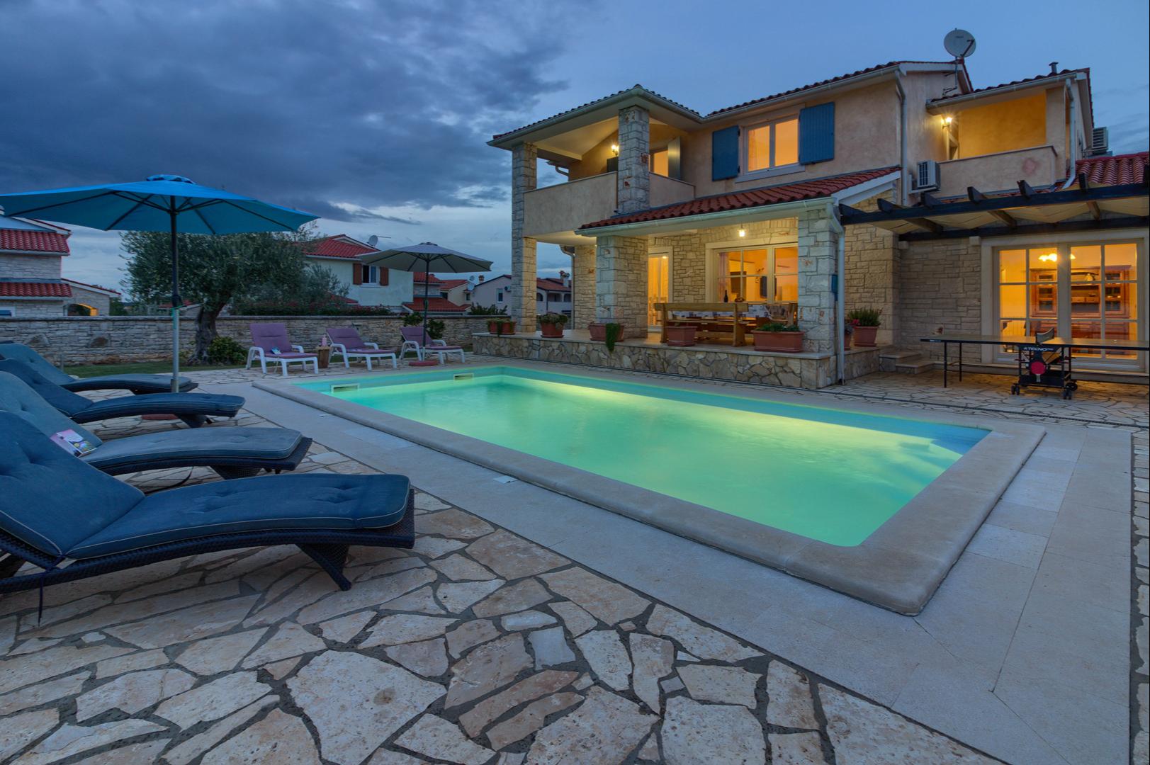 Ferienhaus mit Pool in Fažana