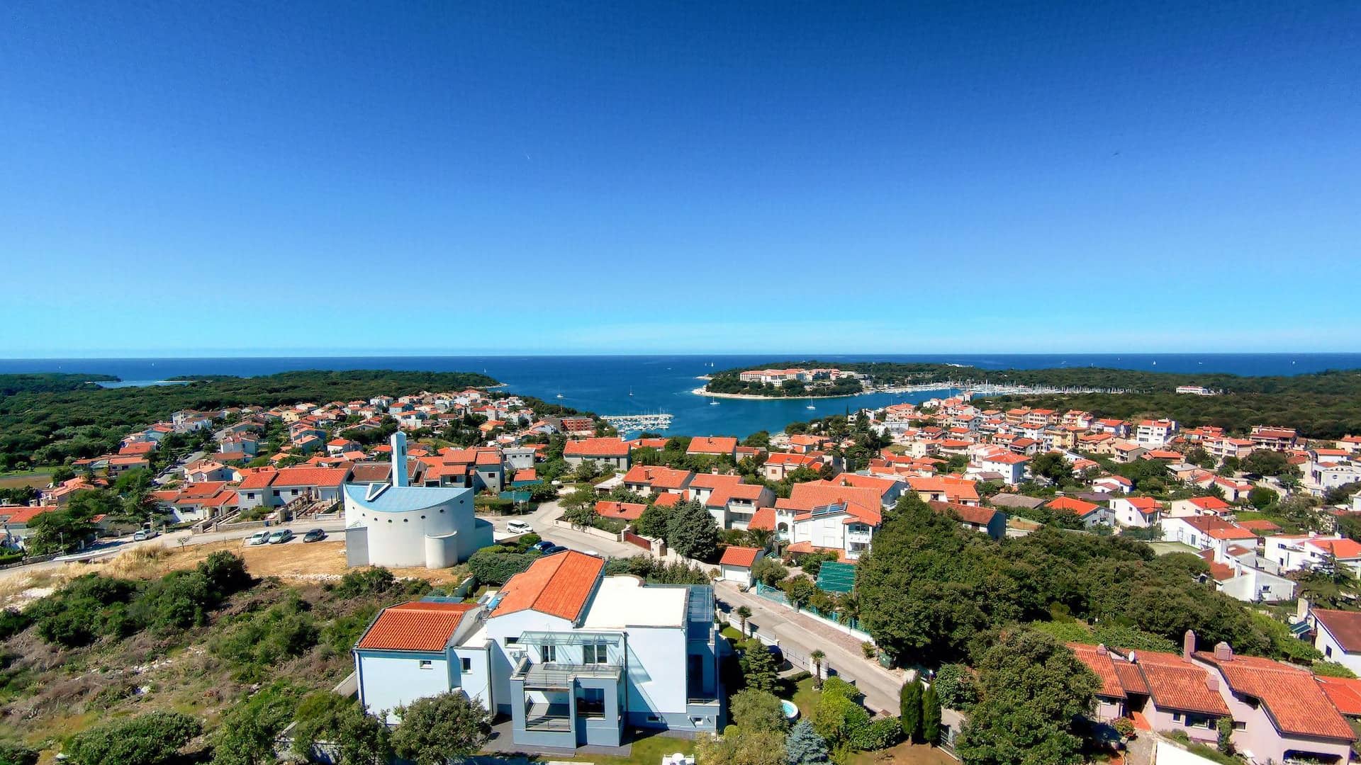 Luxusvilla mit Pool und Meerblick in Pjescana Uvala